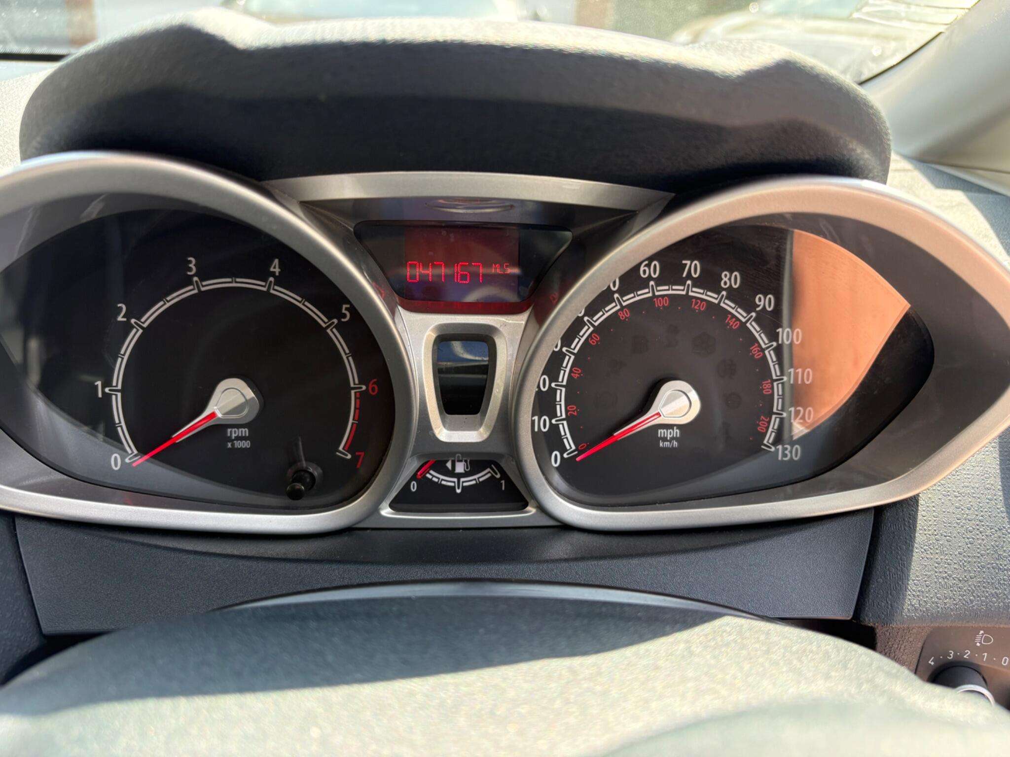 2011 FORD FIESTA 2011 FORD FIESTA