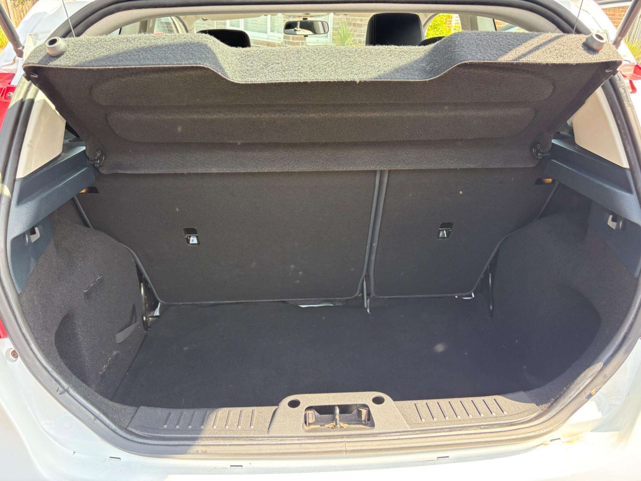 2011 FORD FIESTA 2011 FORD FIESTA