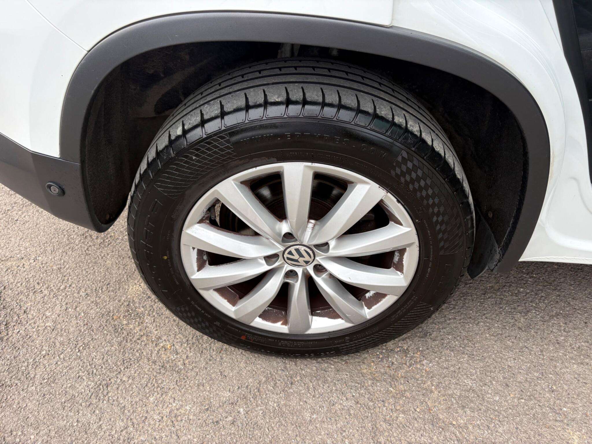 2014 VOLKSWAGEN TIGUAN 2014 VOLKSWAGEN TIGUAN