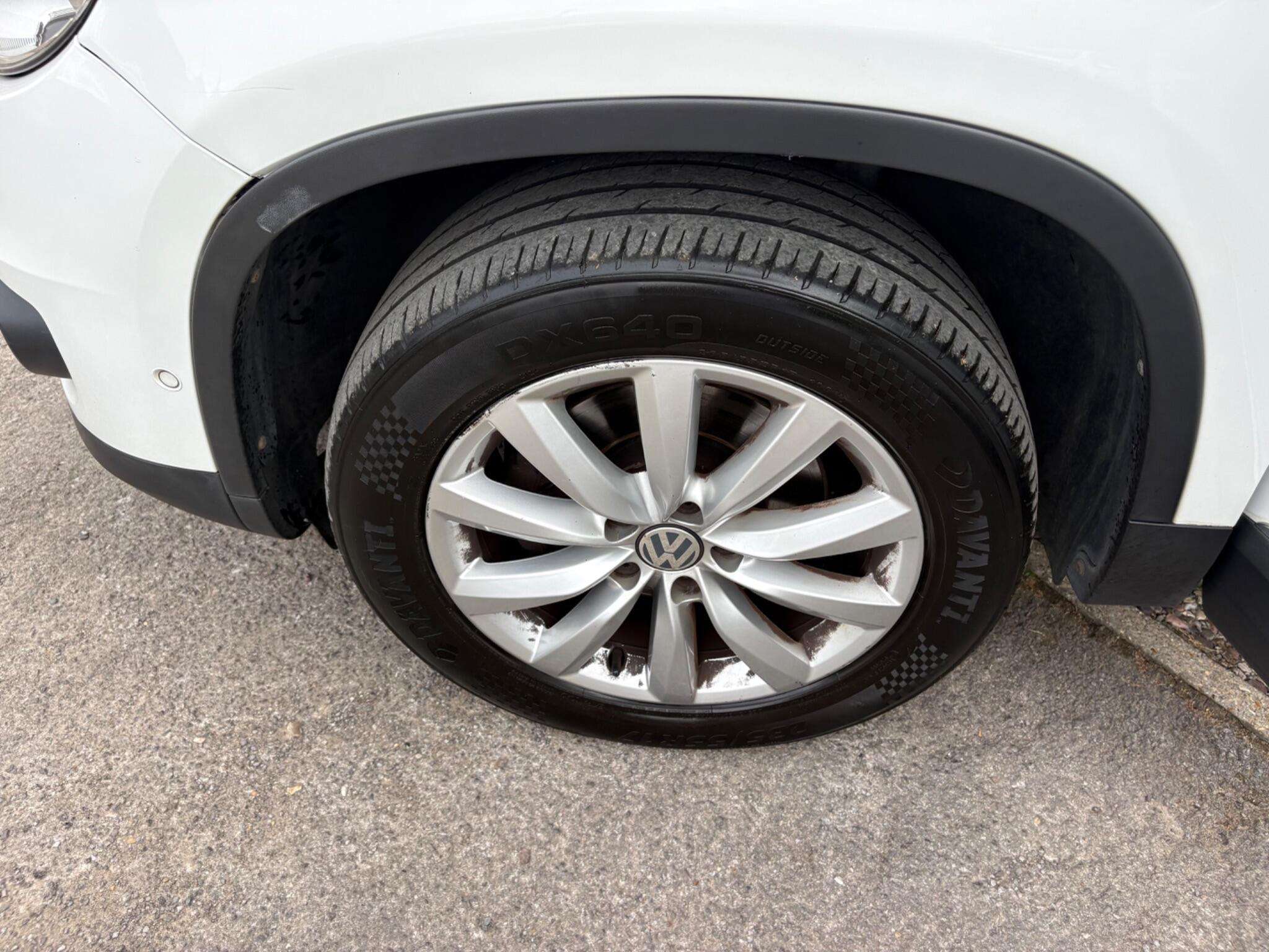 2014 VOLKSWAGEN TIGUAN 2014 VOLKSWAGEN TIGUAN