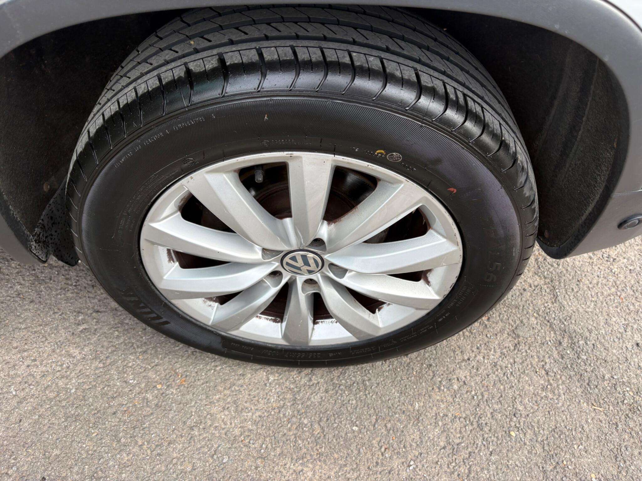 2014 VOLKSWAGEN TIGUAN 2014 VOLKSWAGEN TIGUAN