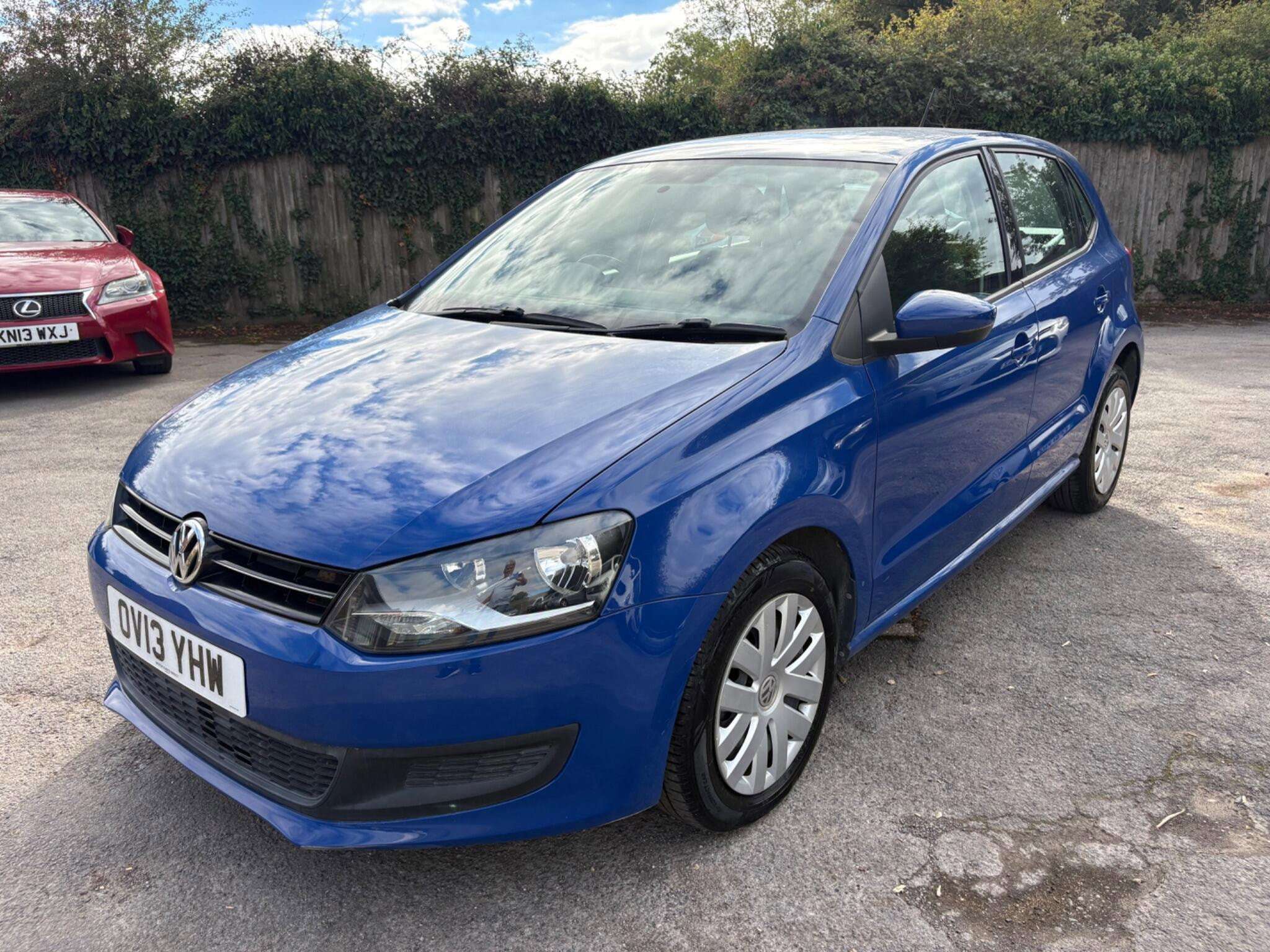 A 2013 VOLKSWAGEN POLO 1.2 TSI BlueMotion Tech Match DSG Euro 6 (s/s) 5dr A 2013 VOLKSWAGEN POLO 1.2 TSI BlueMotion Tech Match DSG Euro 6 (s/s) 5dr