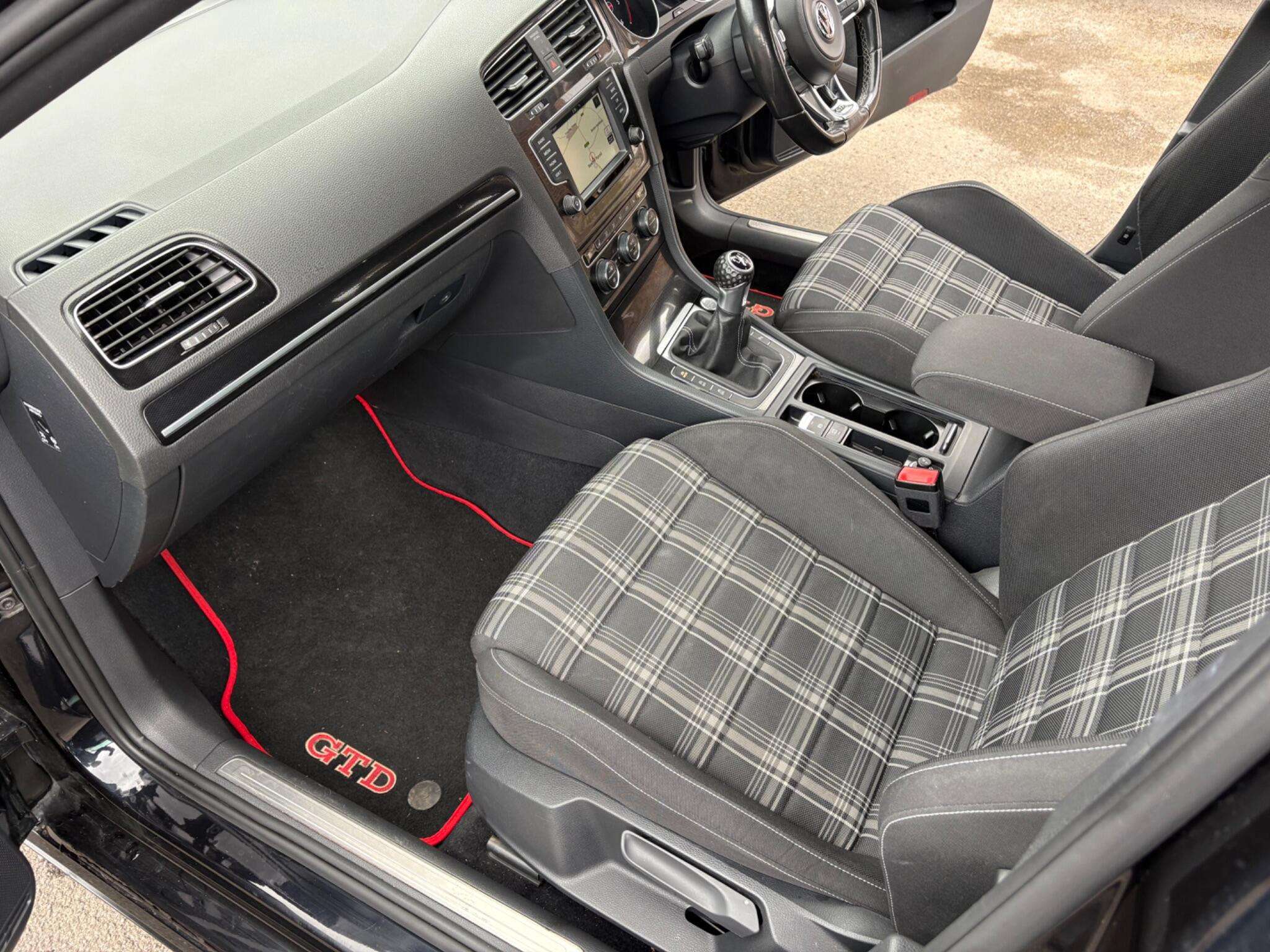 2015 VOLKSWAGEN GOLF 2015 VOLKSWAGEN GOLF
