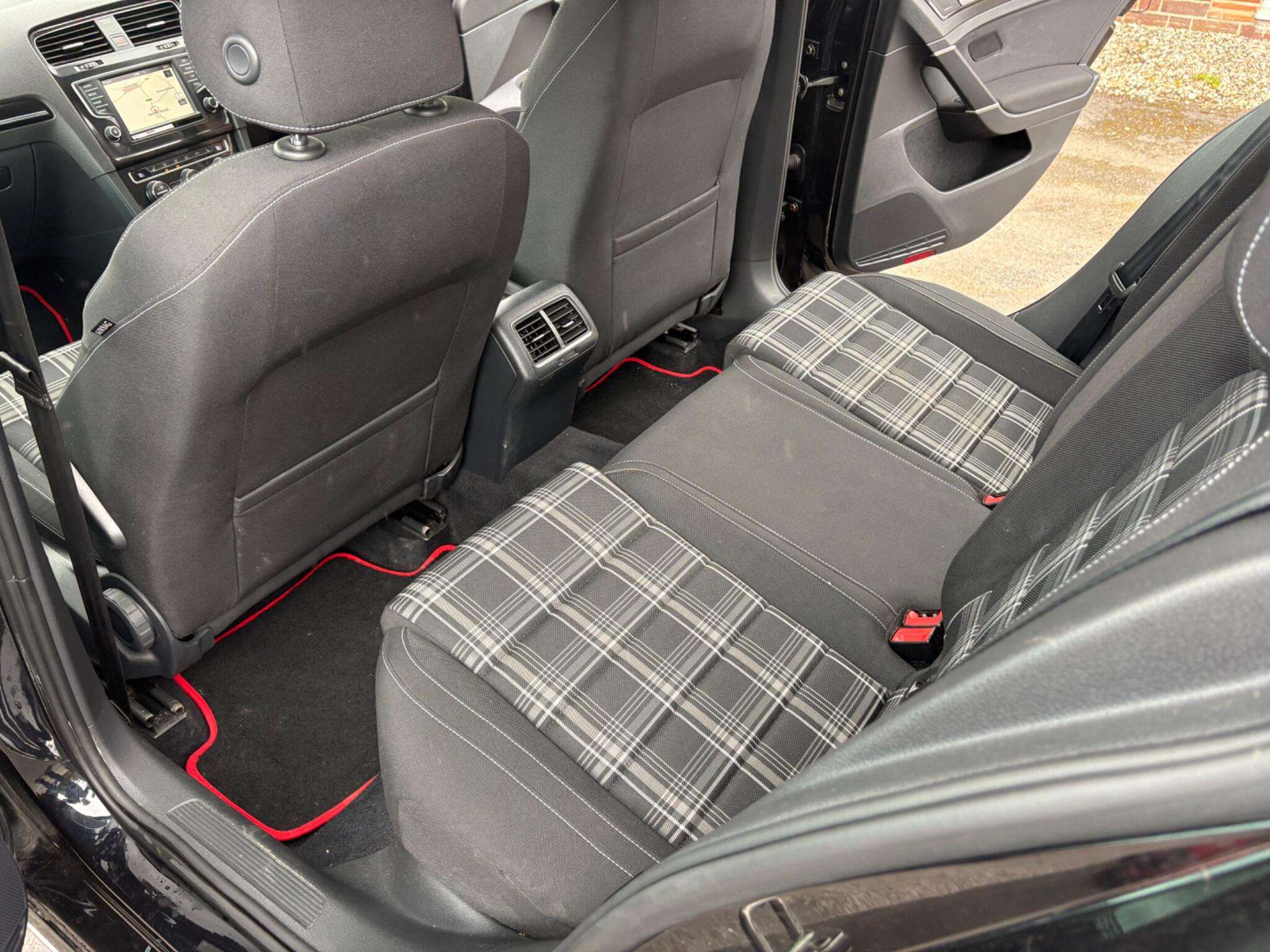 2015 VOLKSWAGEN GOLF 2015 VOLKSWAGEN GOLF
