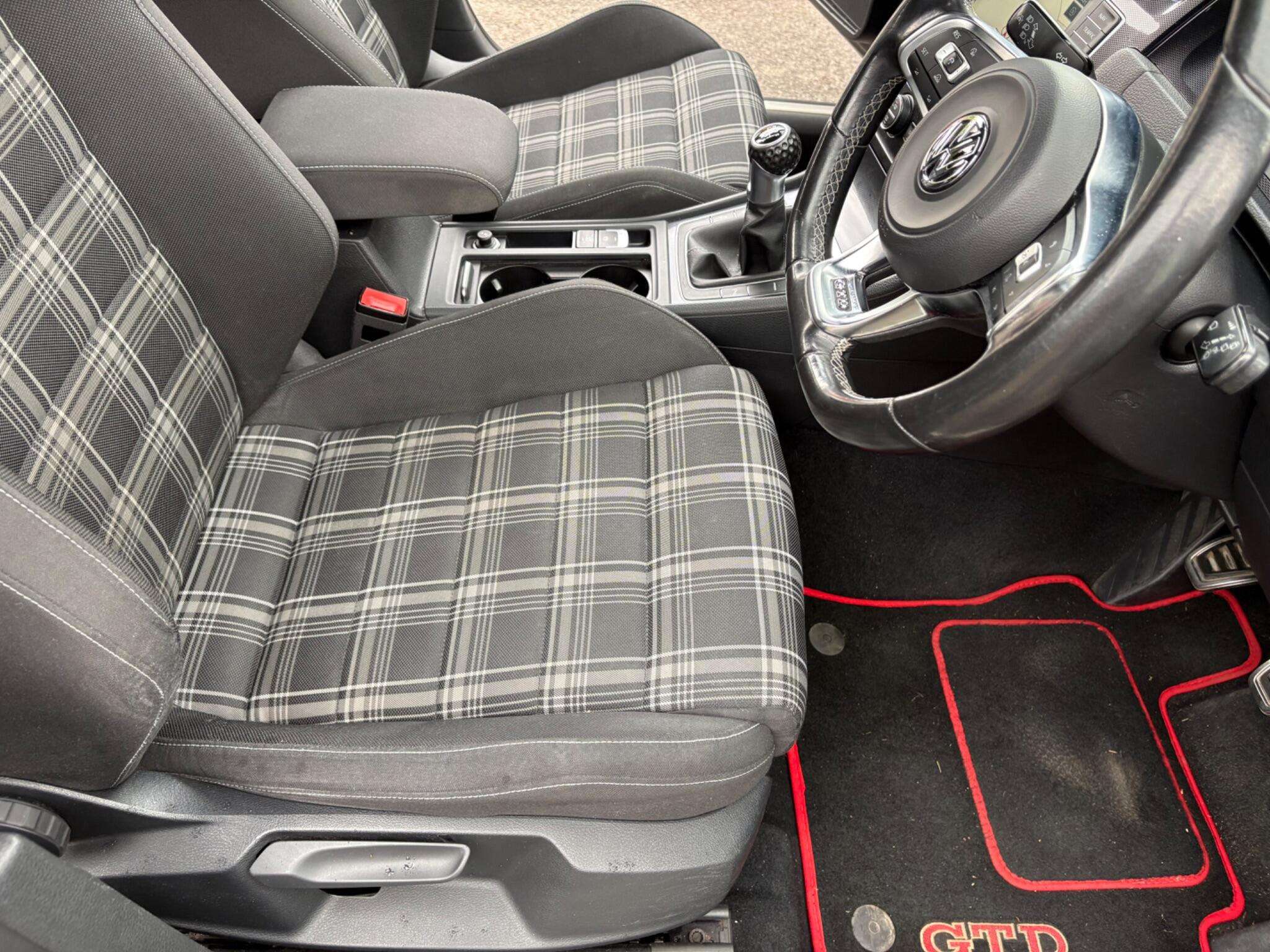 2015 VOLKSWAGEN GOLF 2015 VOLKSWAGEN GOLF