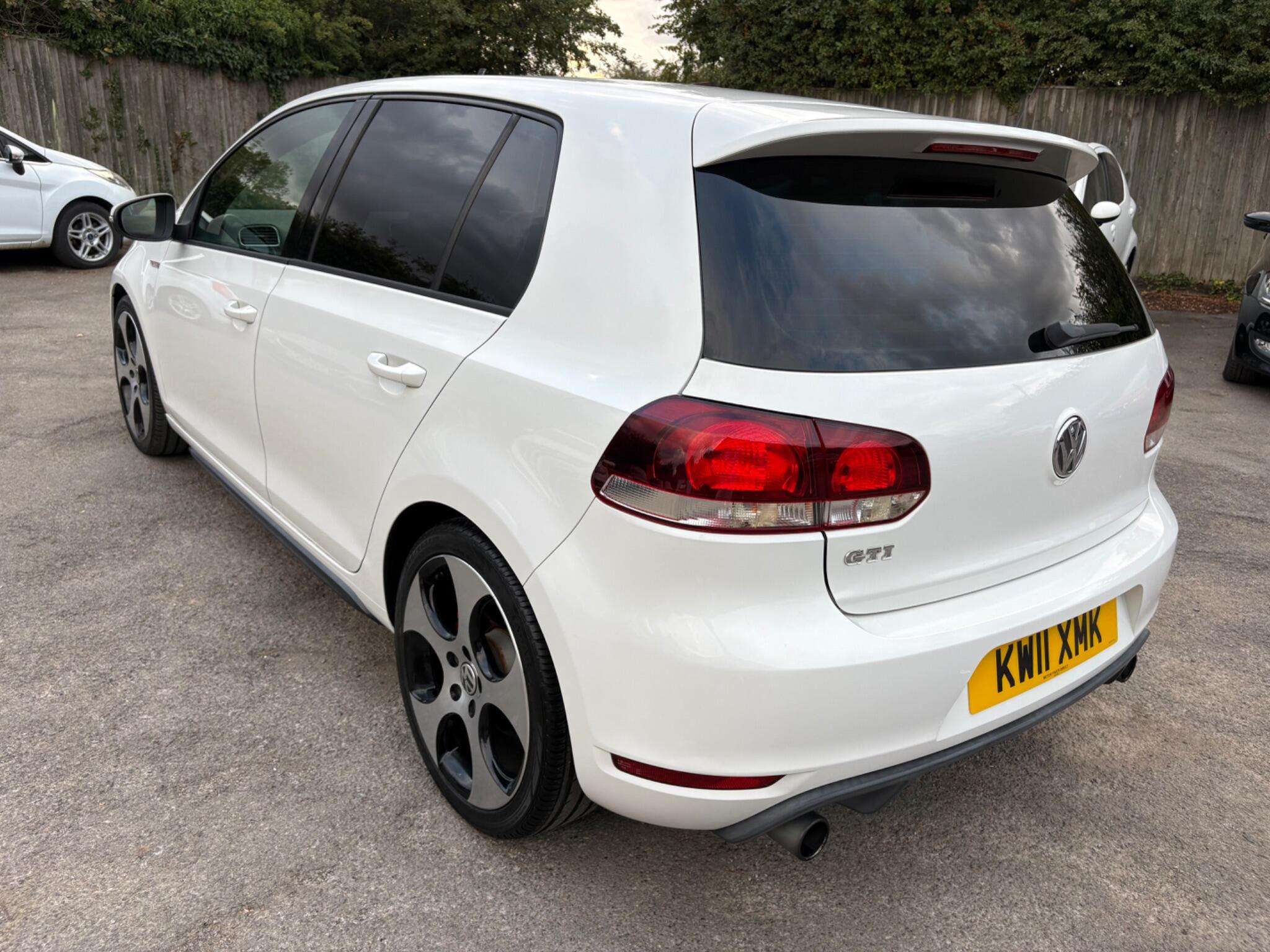 2011 VOLKSWAGEN GOLF 2011 VOLKSWAGEN GOLF