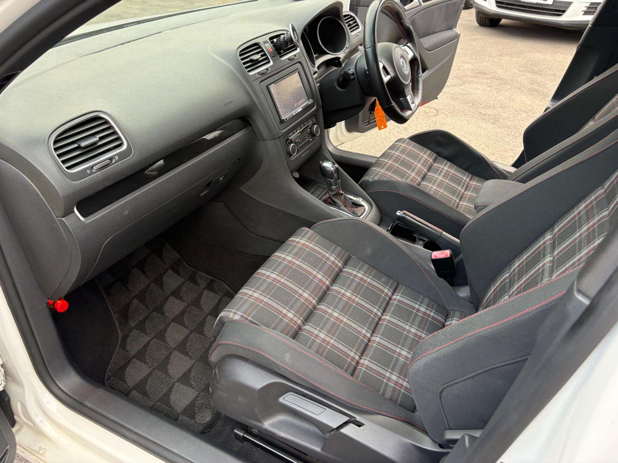 2011 VOLKSWAGEN GOLF 2011 VOLKSWAGEN GOLF