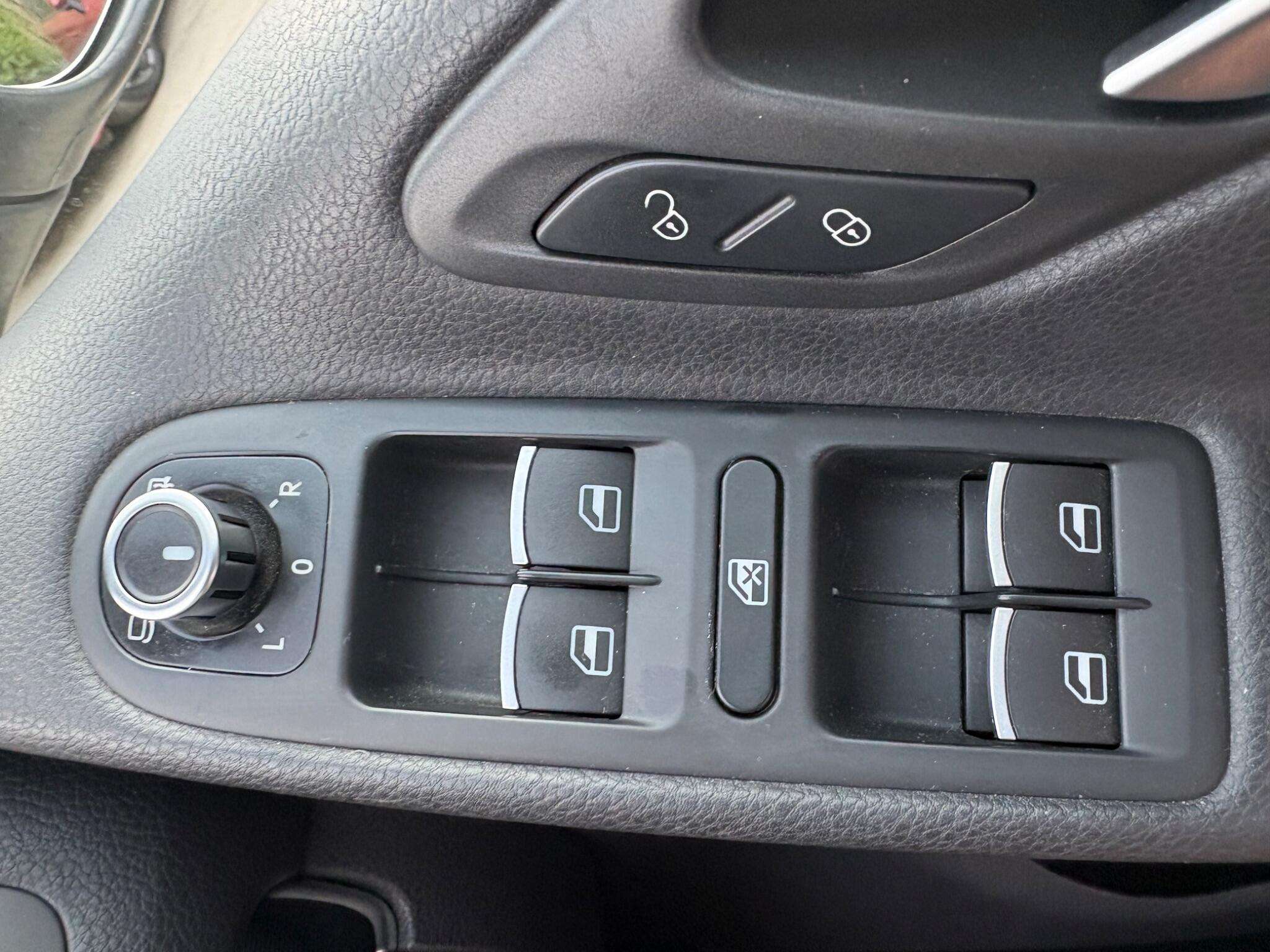 2011 VOLKSWAGEN GOLF 2011 VOLKSWAGEN GOLF