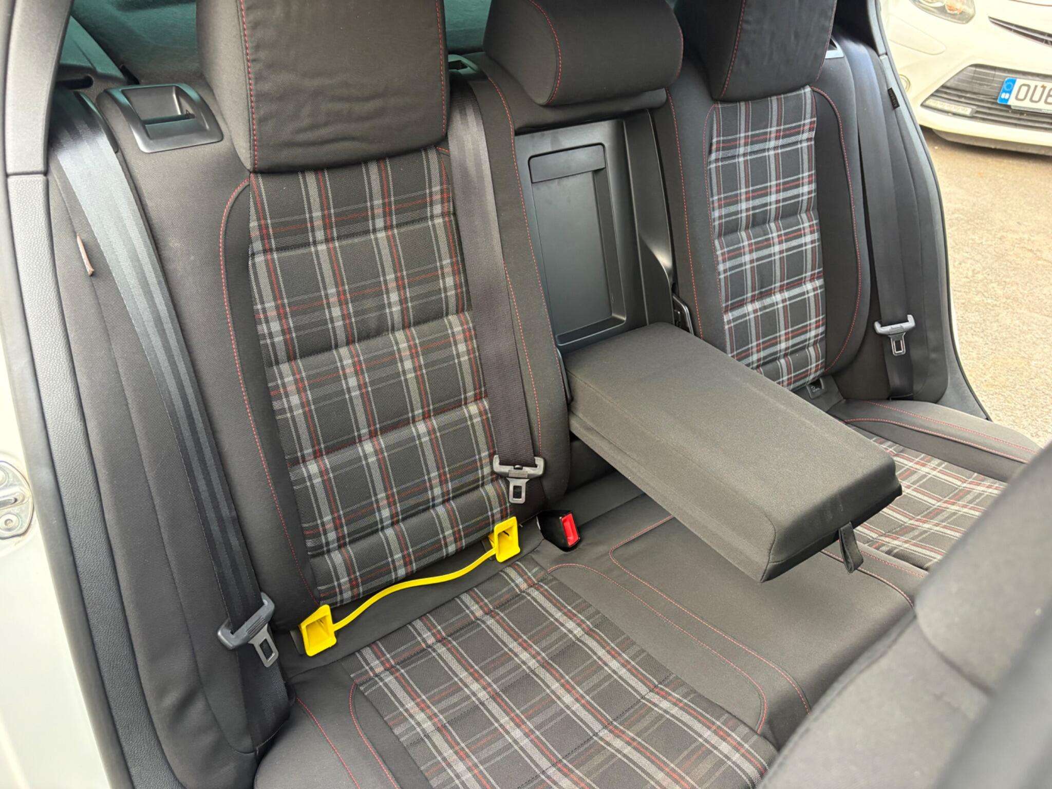 2011 VOLKSWAGEN GOLF 2011 VOLKSWAGEN GOLF