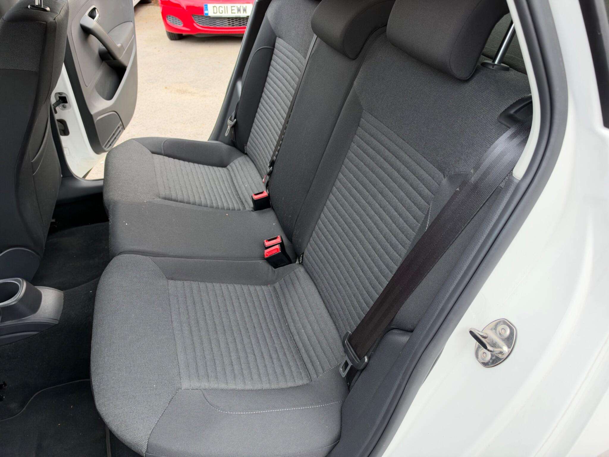 2011 VOLKSWAGEN POLO 2011 VOLKSWAGEN POLO