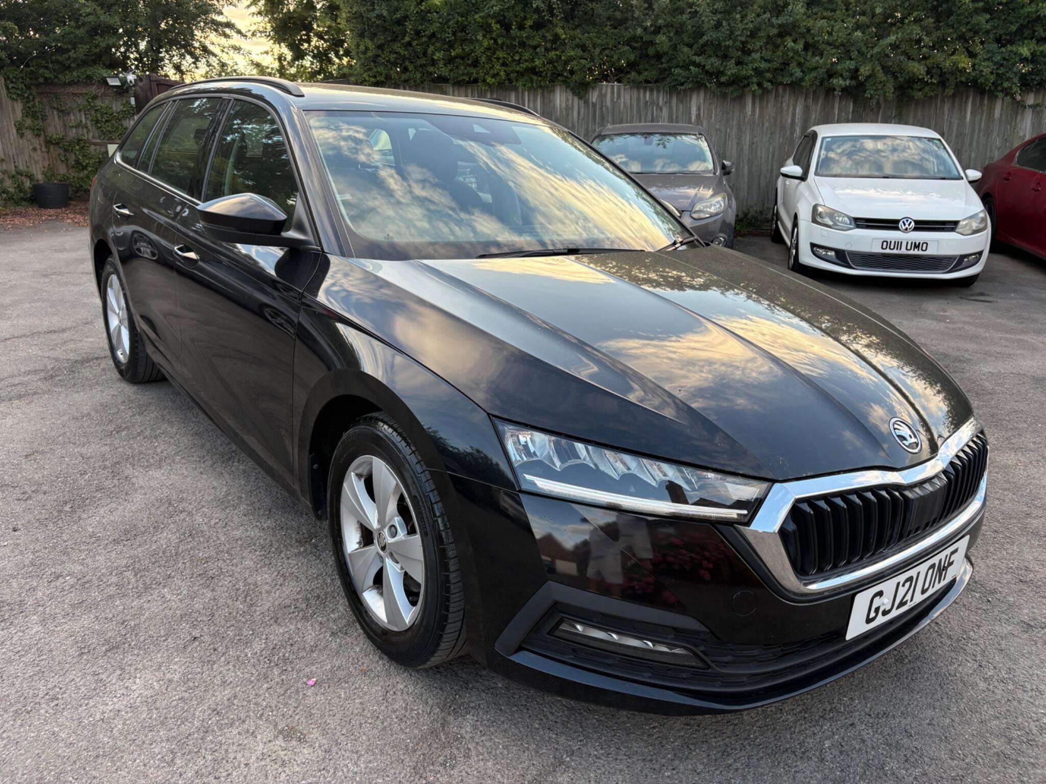 A 2021 SKODA OCTAVIA 1.0 TSI SE First Edition Euro 6 (s/s) 5dr A 2021 SKODA OCTAVIA 1.0 TSI SE First Edition Euro 6 (s/s) 5dr