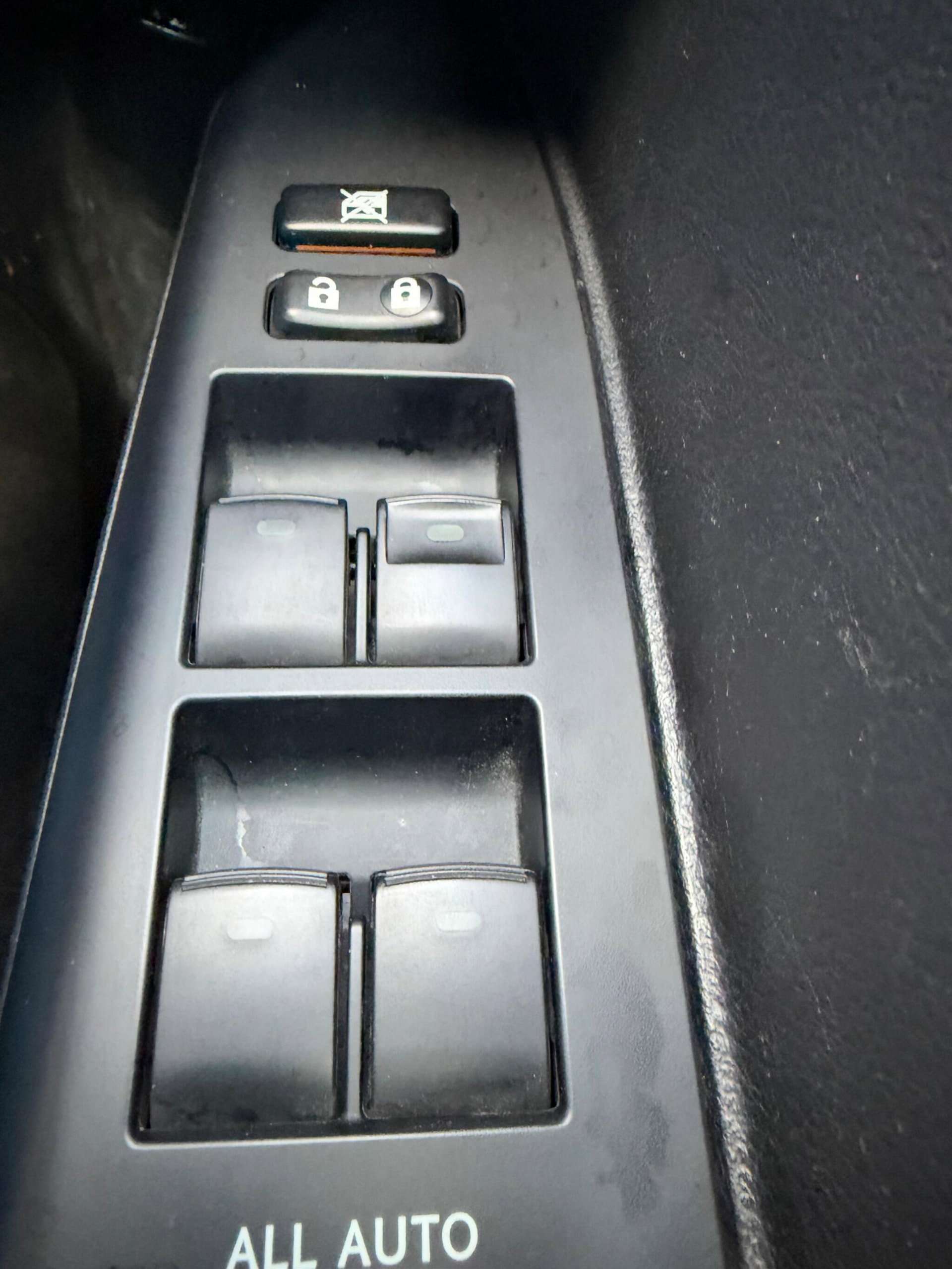 2011 LEXUS CT 2011 LEXUS CT