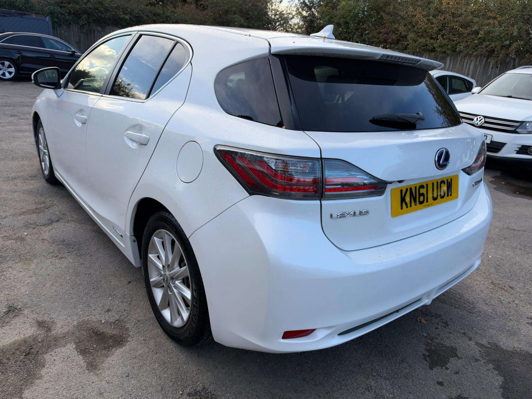 A 2011 LEXUS CT 1.8 200h SE-L CVT Euro 5 (s/s) 5dr A 2011 LEXUS CT 1.8 200h SE-L CVT Euro 5 (s/s) 5dr