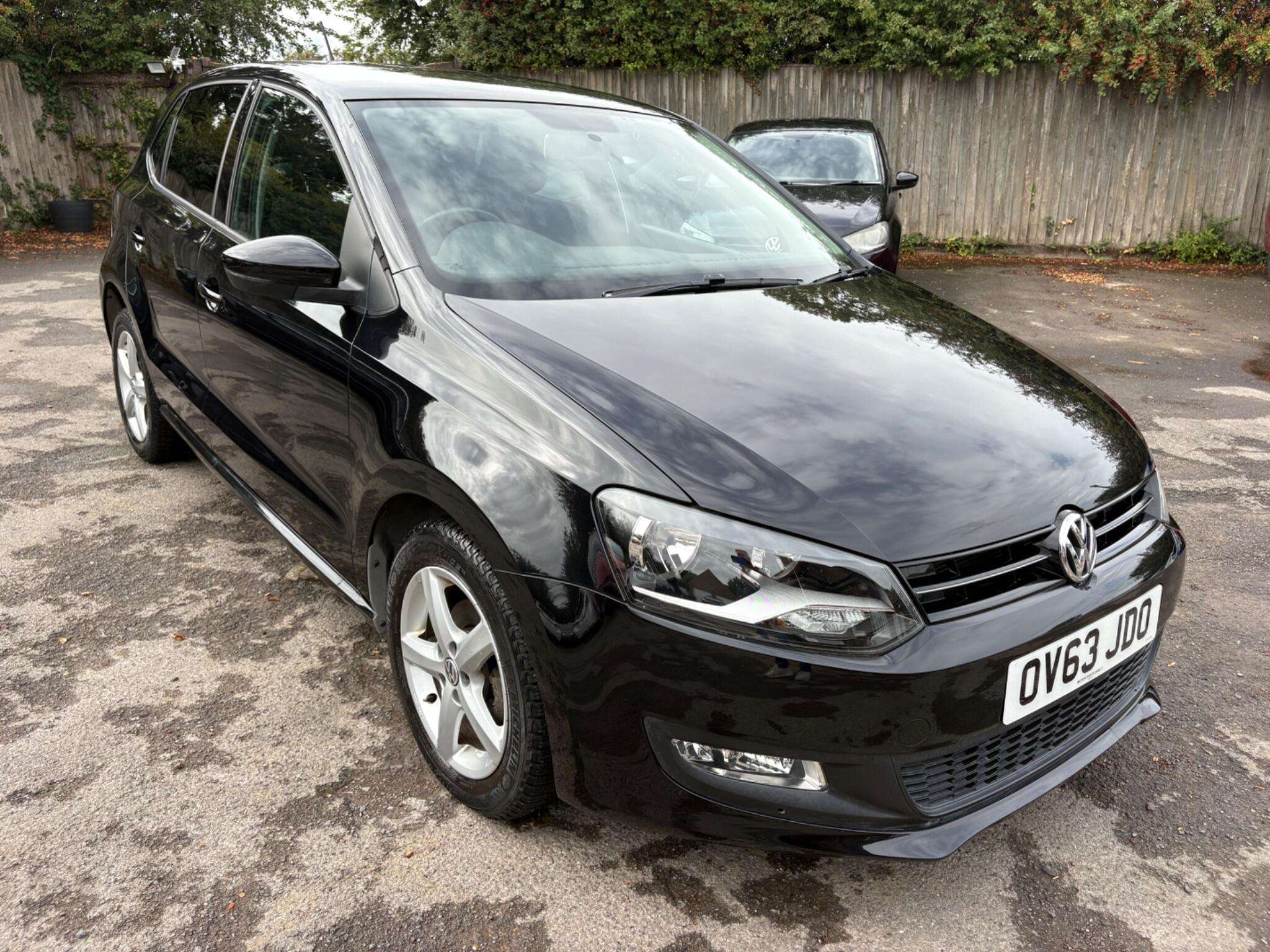 A 2014 VOLKSWAGEN POLO 1.2 TSI BlueMotion Tech SEL DSG Euro 6 (s/s) 5dr A 2014 VOLKSWAGEN POLO 1.2 TSI BlueMotion Tech SEL DSG Euro 6 (s/s) 5dr