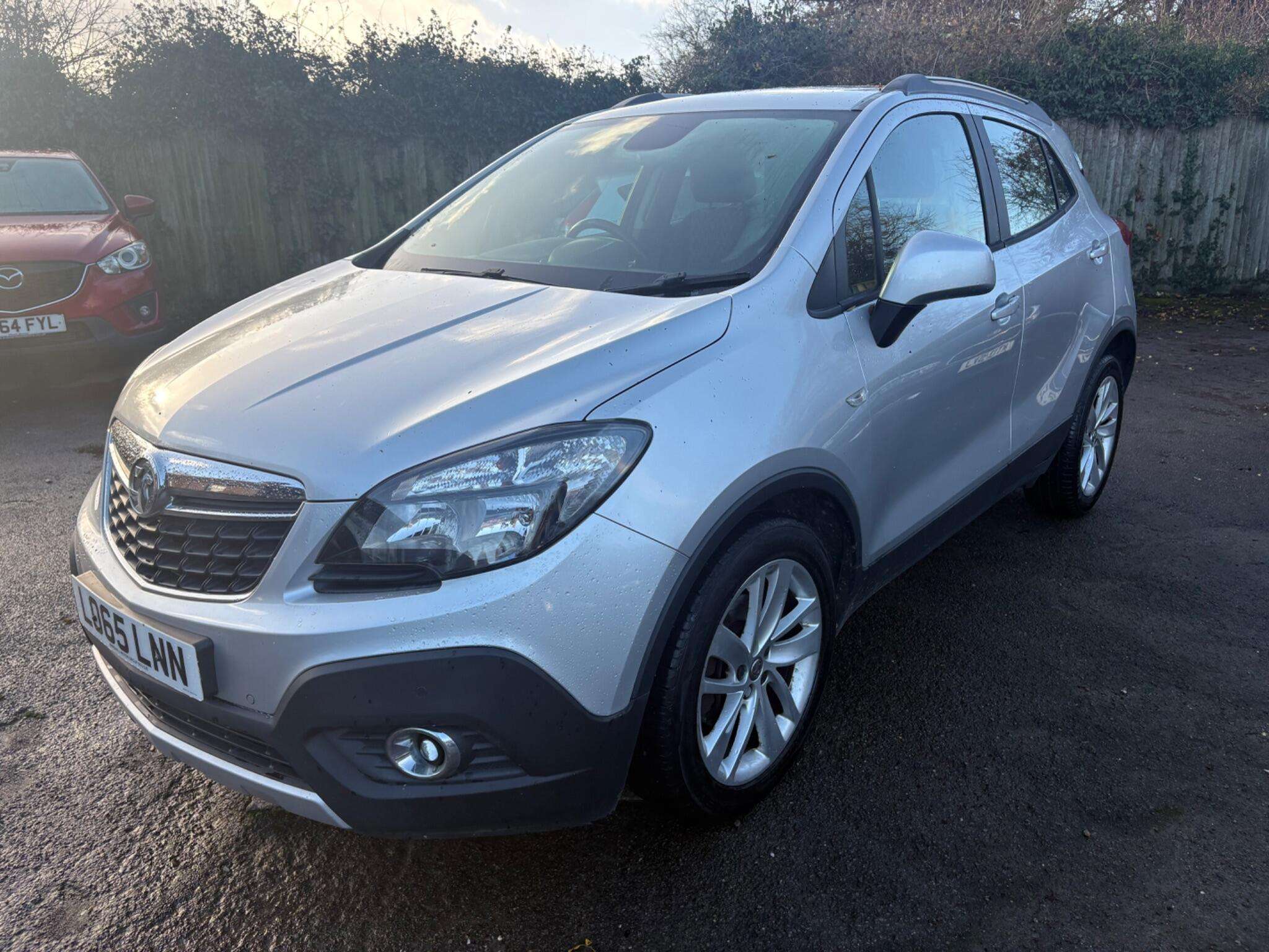 A 2015 VAUXHALL MOKKA 1.6i Tech Line 2WD Euro 6 (s/s) 5dr A 2015 VAUXHALL MOKKA 1.6i Tech Line 2WD Euro 6 (s/s) 5dr