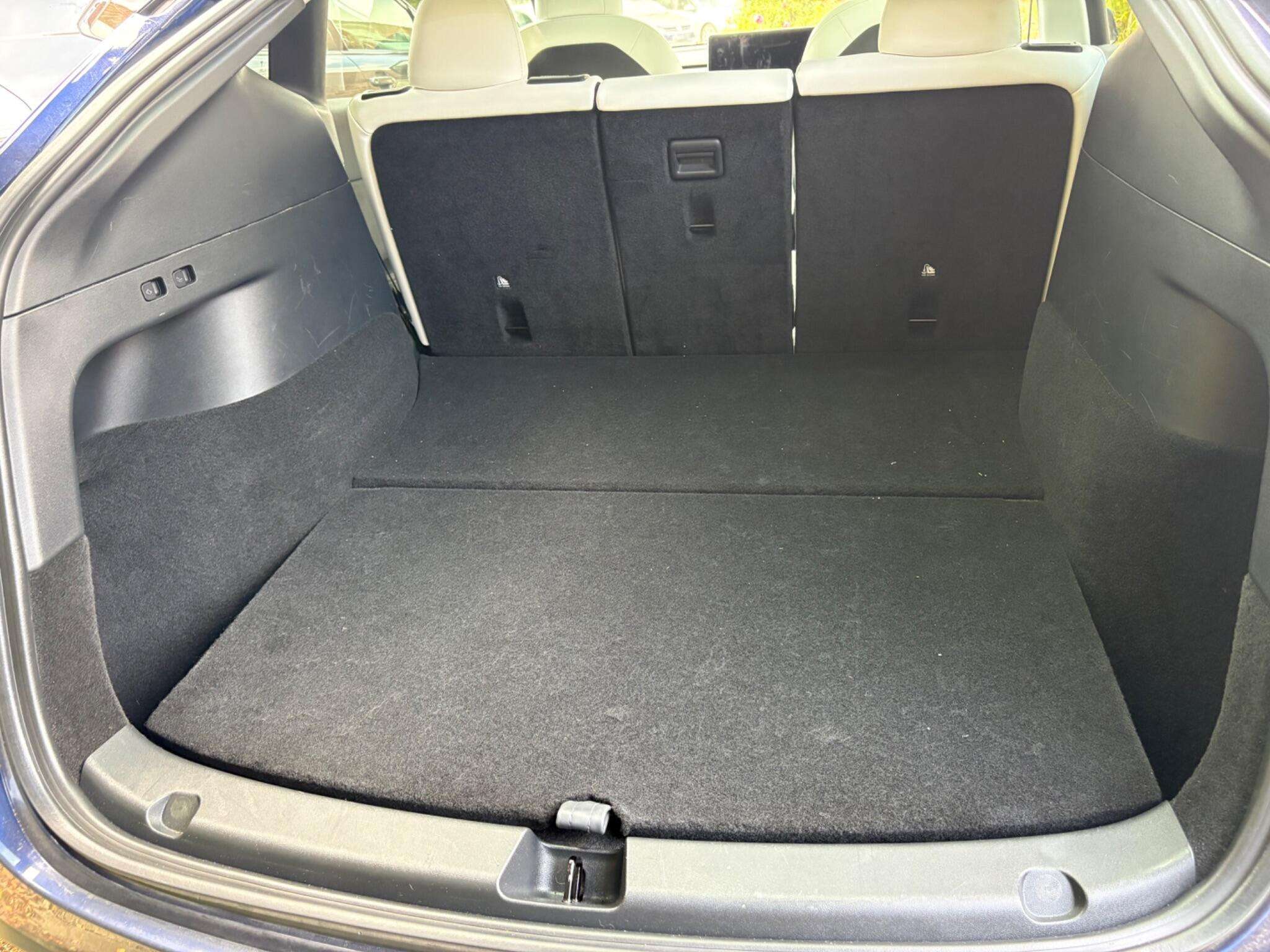 2022 TESLA MODEL Y 2022 TESLA MODEL Y
