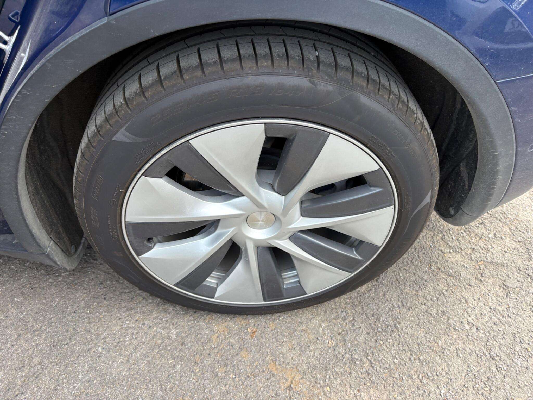 2022 TESLA MODEL Y 2022 TESLA MODEL Y