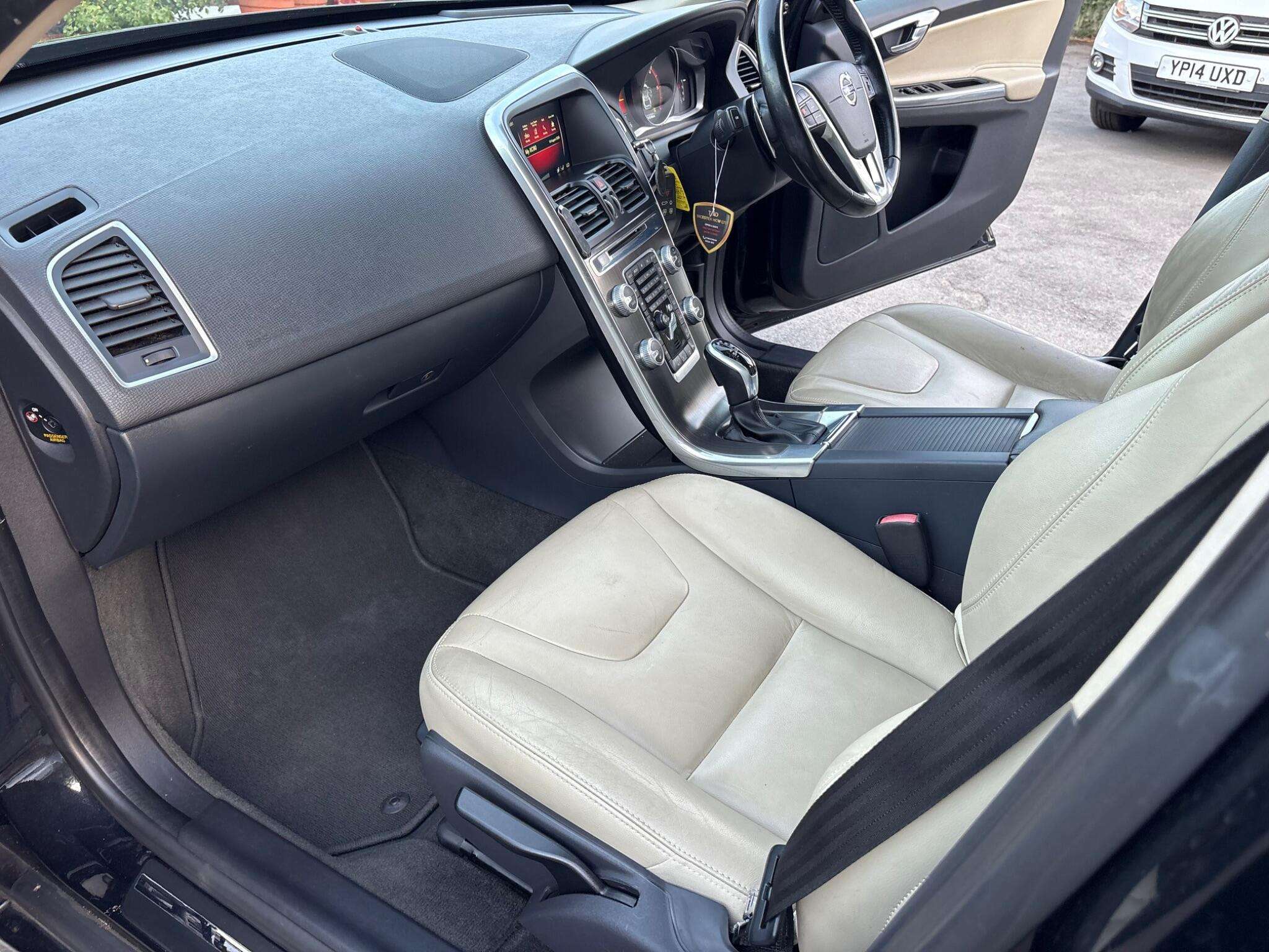 2015 VOLVO XC60 2015 VOLVO XC60