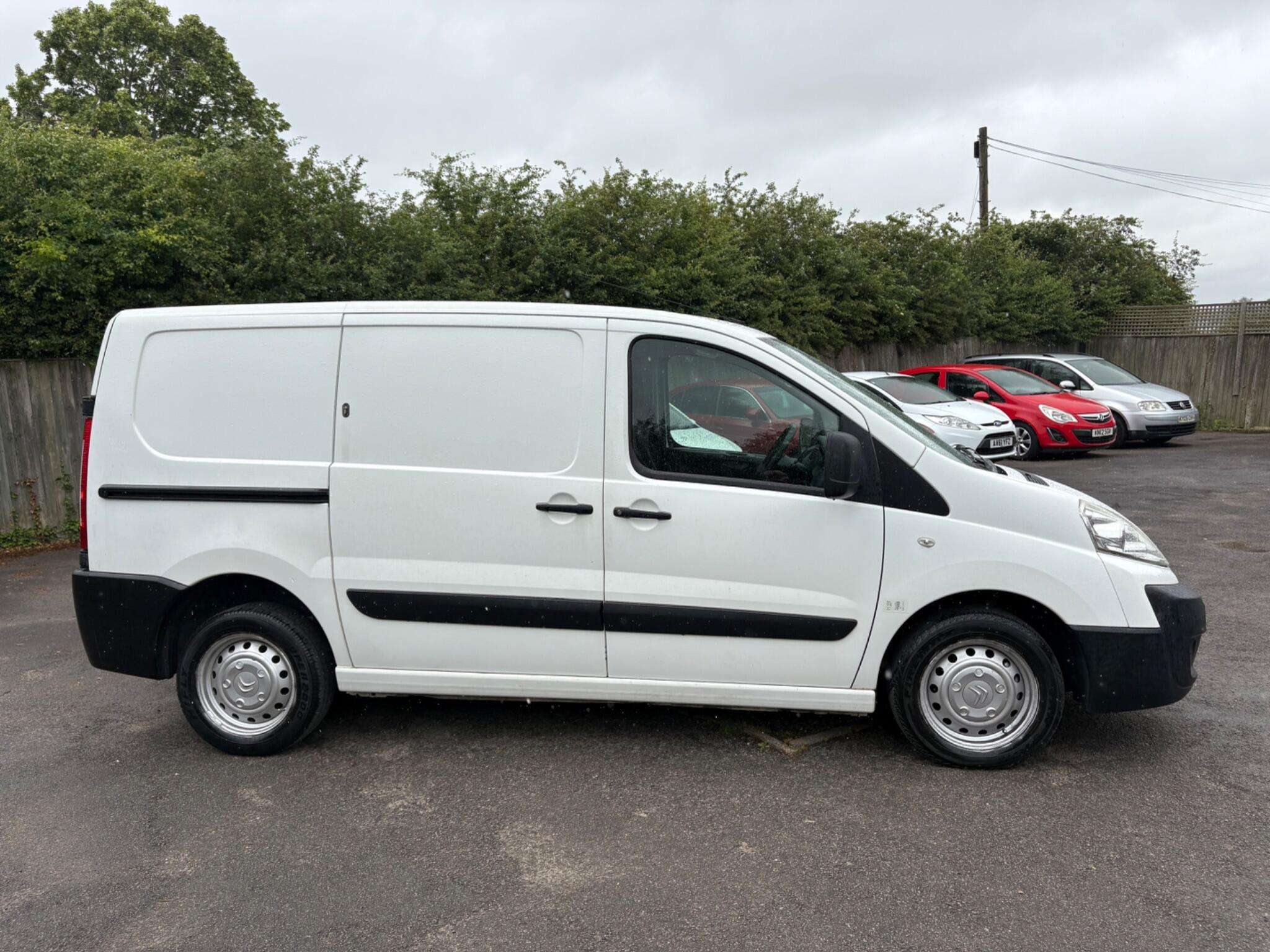 A 2014 CITROEN DISPATCH 1.6 1000 HDi Enterprise FWD L1 H1 5dr A 2014 CITROEN DISPATCH 1.6 1000 HDi Enterprise FWD L1 H1 5dr