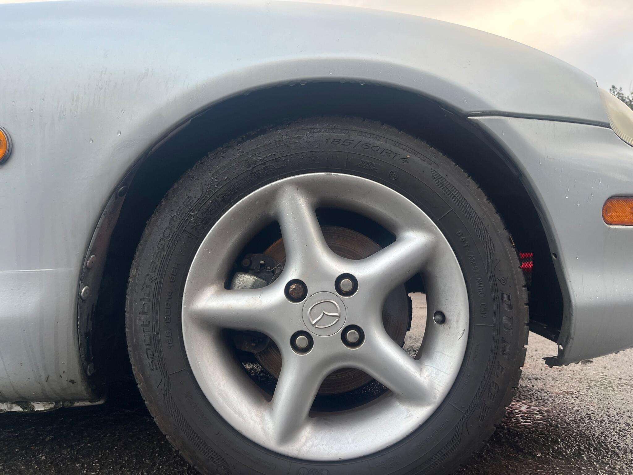 1999 MAZDA MX-5 1999 MAZDA MX-5