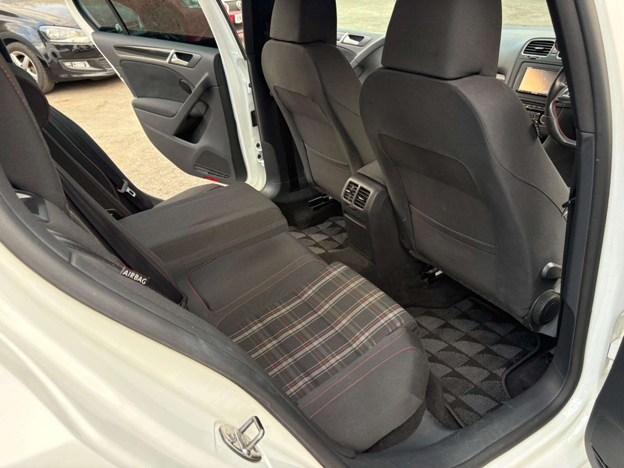 2011 VOLKSWAGEN GOLF 2011 VOLKSWAGEN GOLF