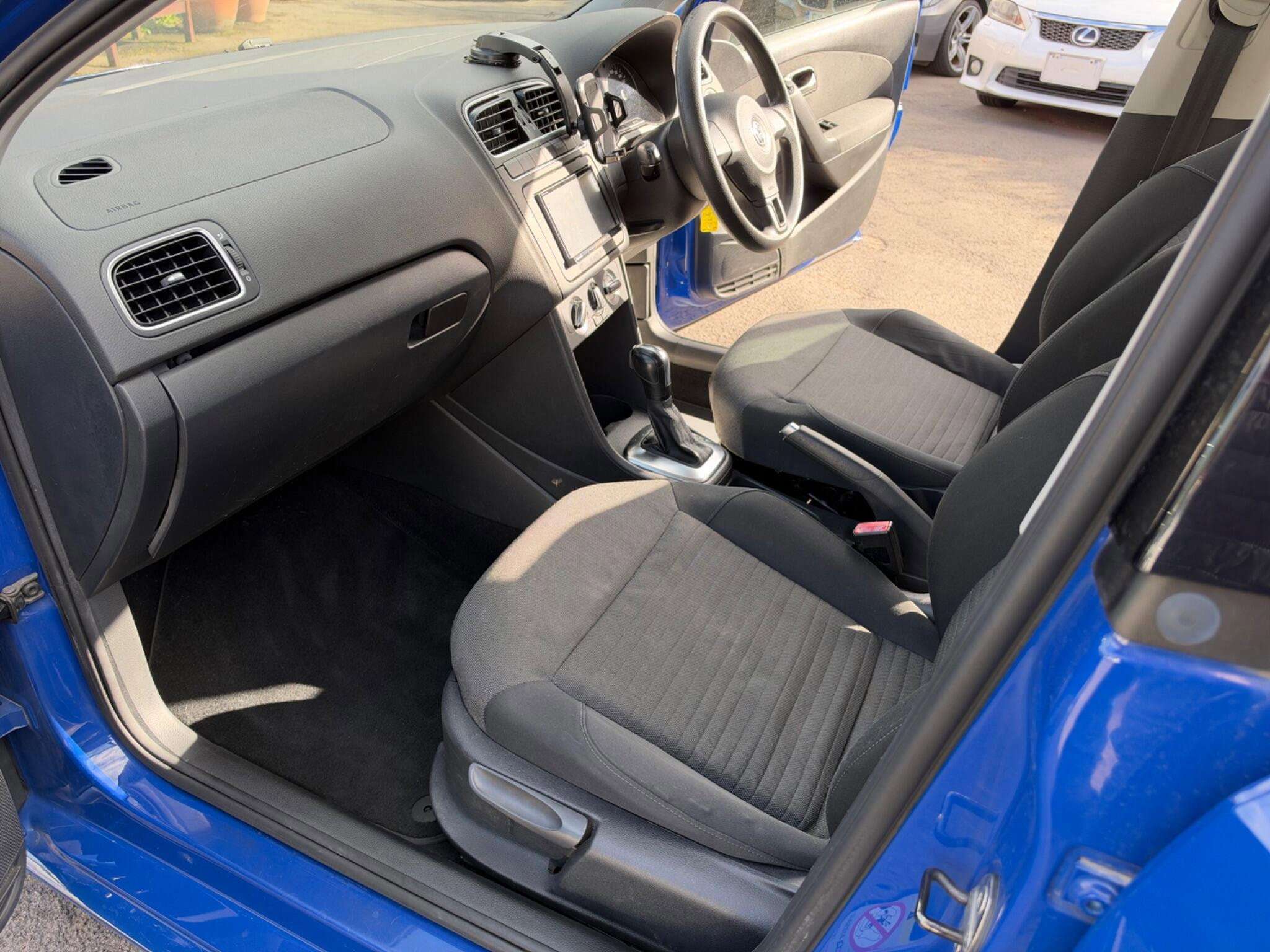 2011 VOLKSWAGEN POLO 2011 VOLKSWAGEN POLO