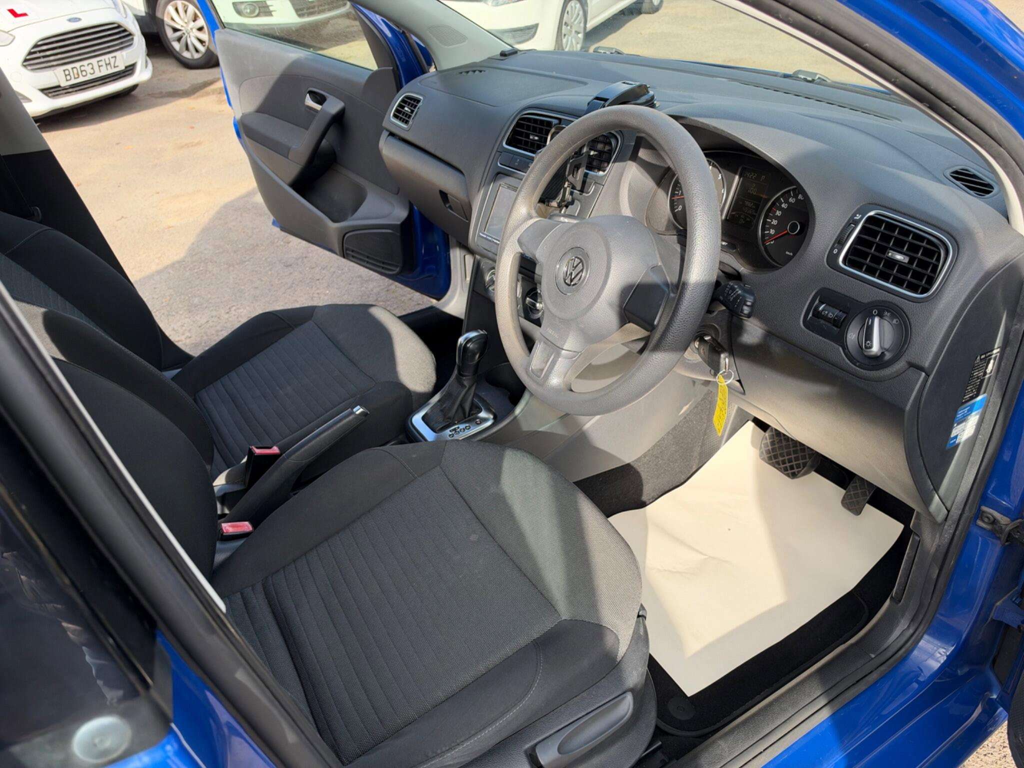 2011 VOLKSWAGEN POLO 2011 VOLKSWAGEN POLO