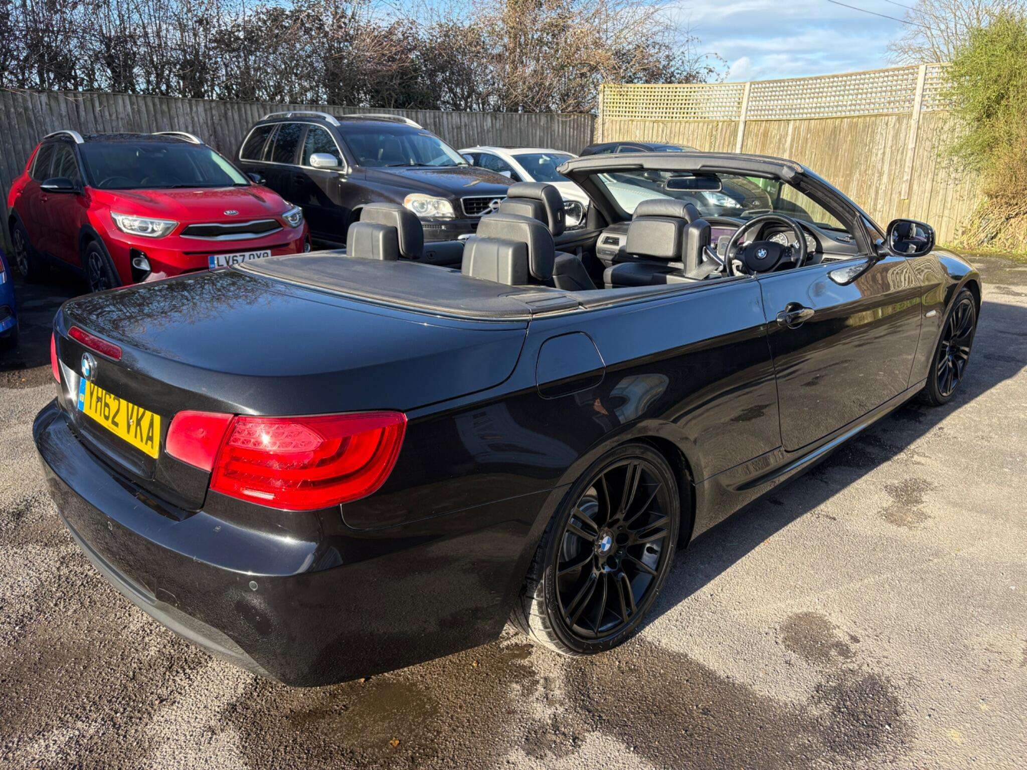 A 2012 BMW 3 SERIES 3.0 330d M Sport Steptronic Euro 5 2dr A 2012 BMW 3 SERIES 3.0 330d M Sport Steptronic Euro 5 2dr