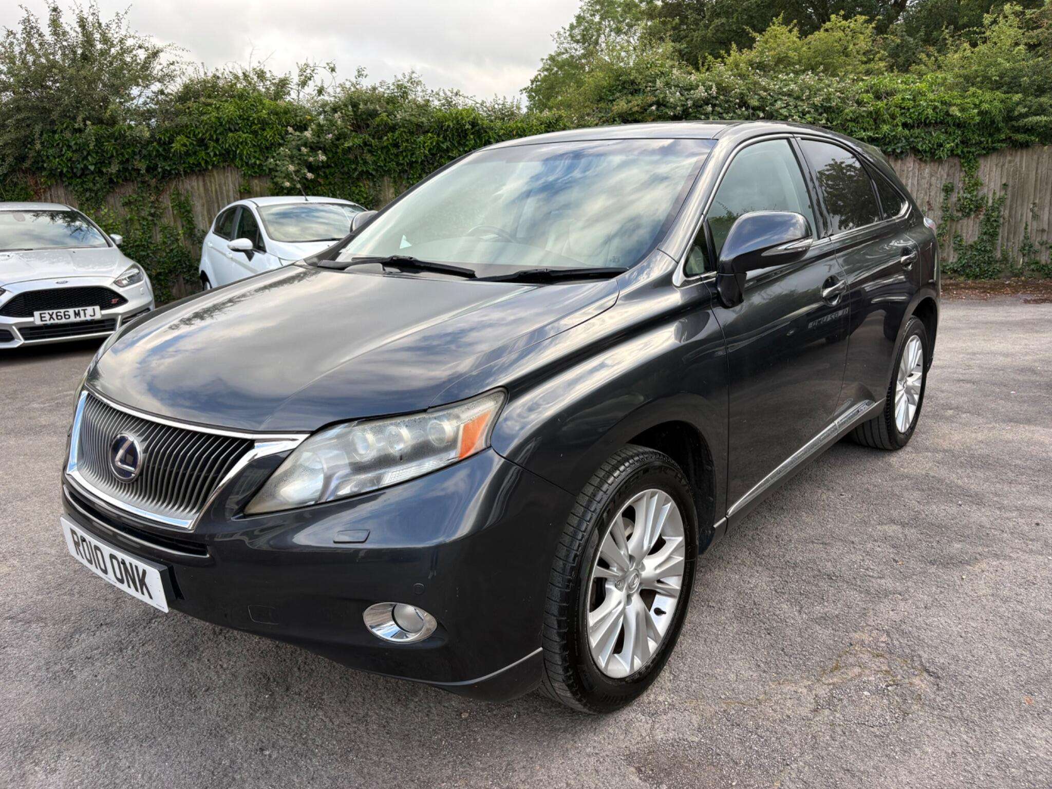 A 2010 LEXUS RX 3.5 450h V6 SE-L CVT 4WD Euro 4 (s/s) 5dr A 2010 LEXUS RX 3.5 450h V6 SE-L CVT 4WD Euro 4 (s/s) 5dr