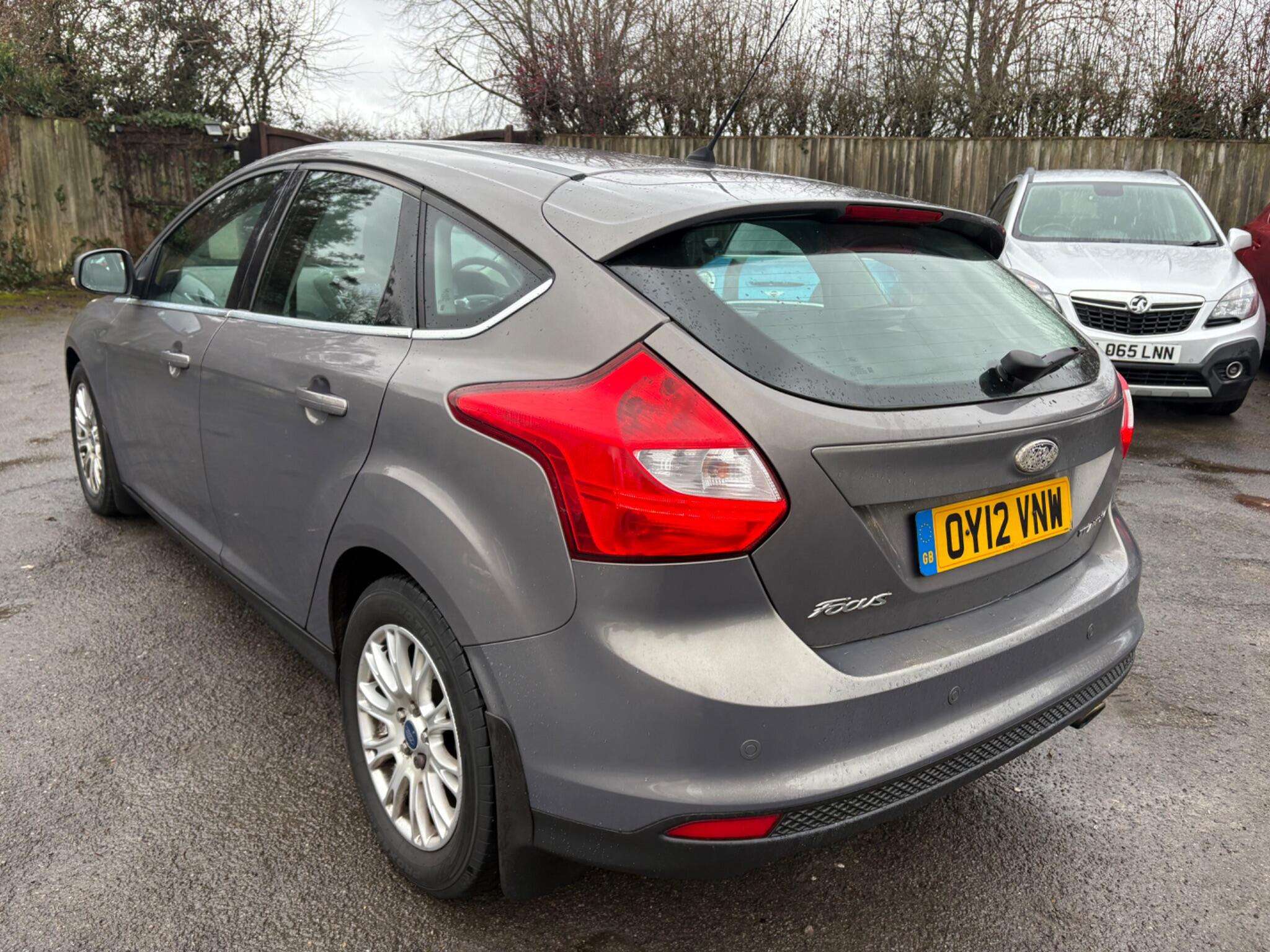 A 2012 FORD FOCUS 1.6T EcoBoost Titanium Euro 5 (s/s) 5dr A 2012 FORD FOCUS 1.6T EcoBoost Titanium Euro 5 (s/s) 5dr