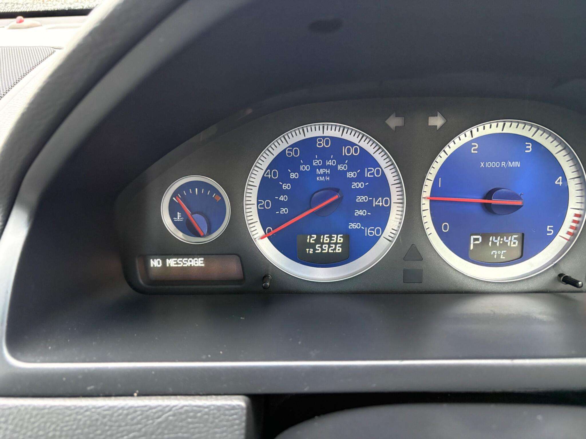 2013 VOLVO XC90 2013 VOLVO XC90