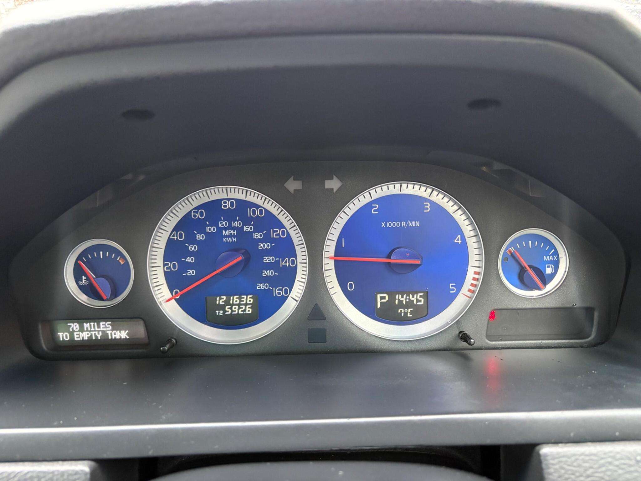 2013 VOLVO XC90 2013 VOLVO XC90