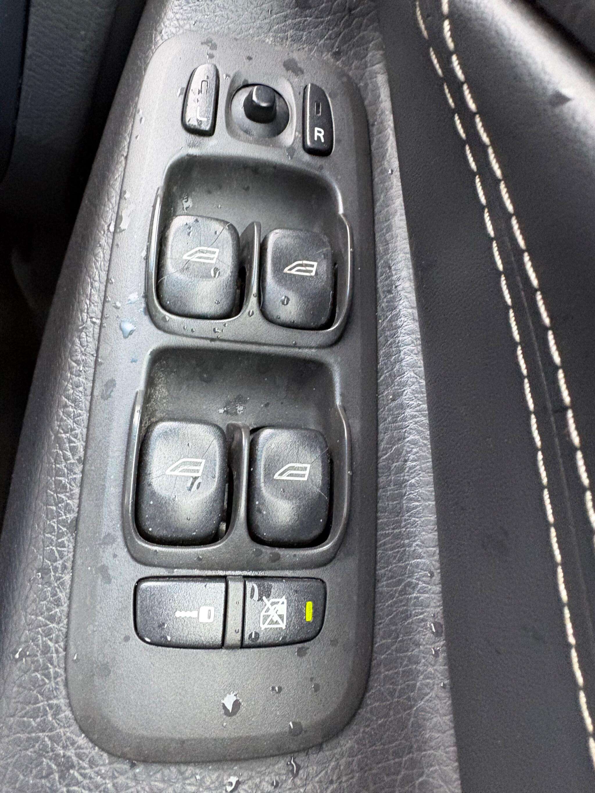 2013 VOLVO XC90 2013 VOLVO XC90