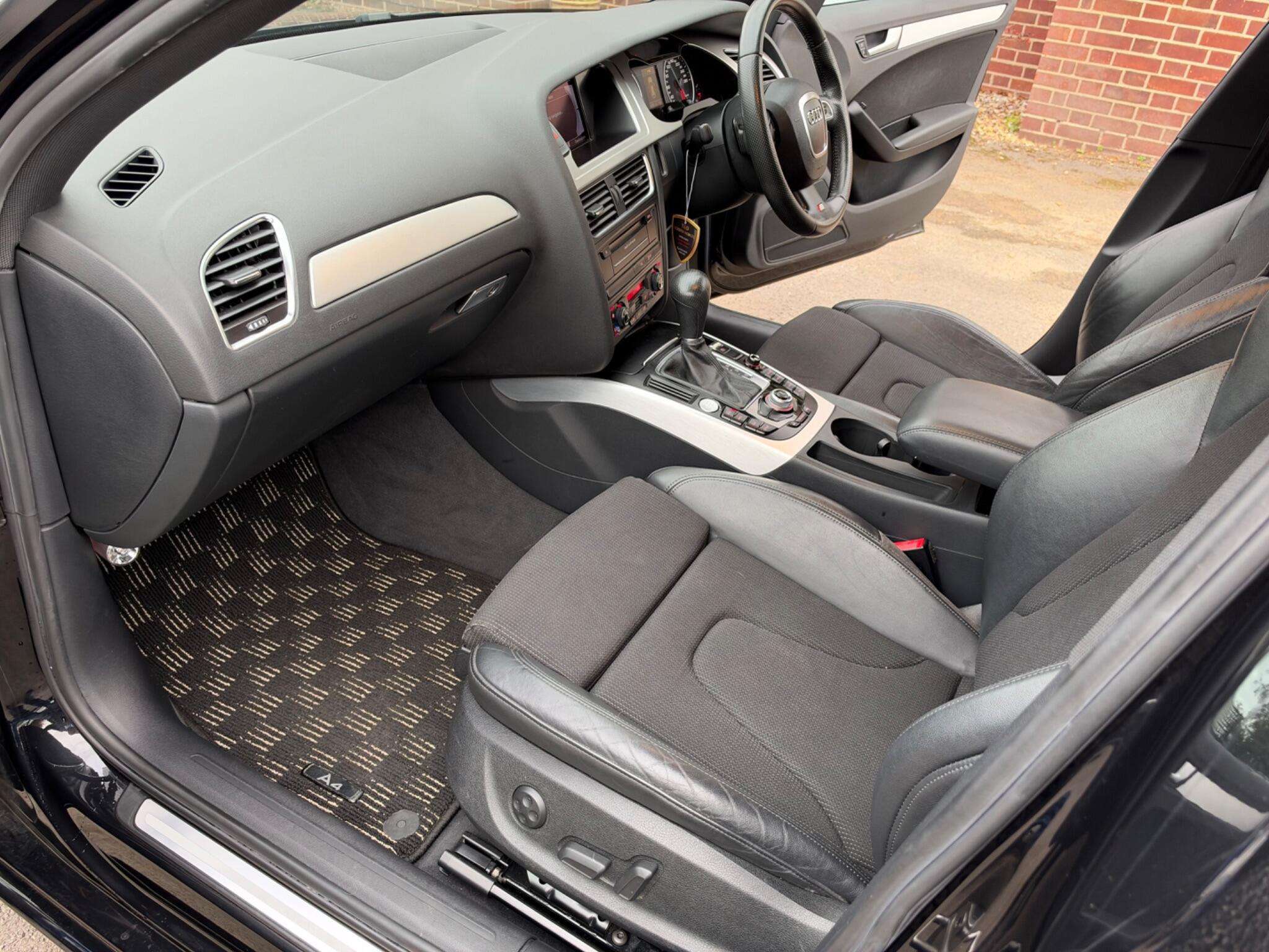 2012 AUDI A4 AVANT 2012 AUDI A4 AVANT