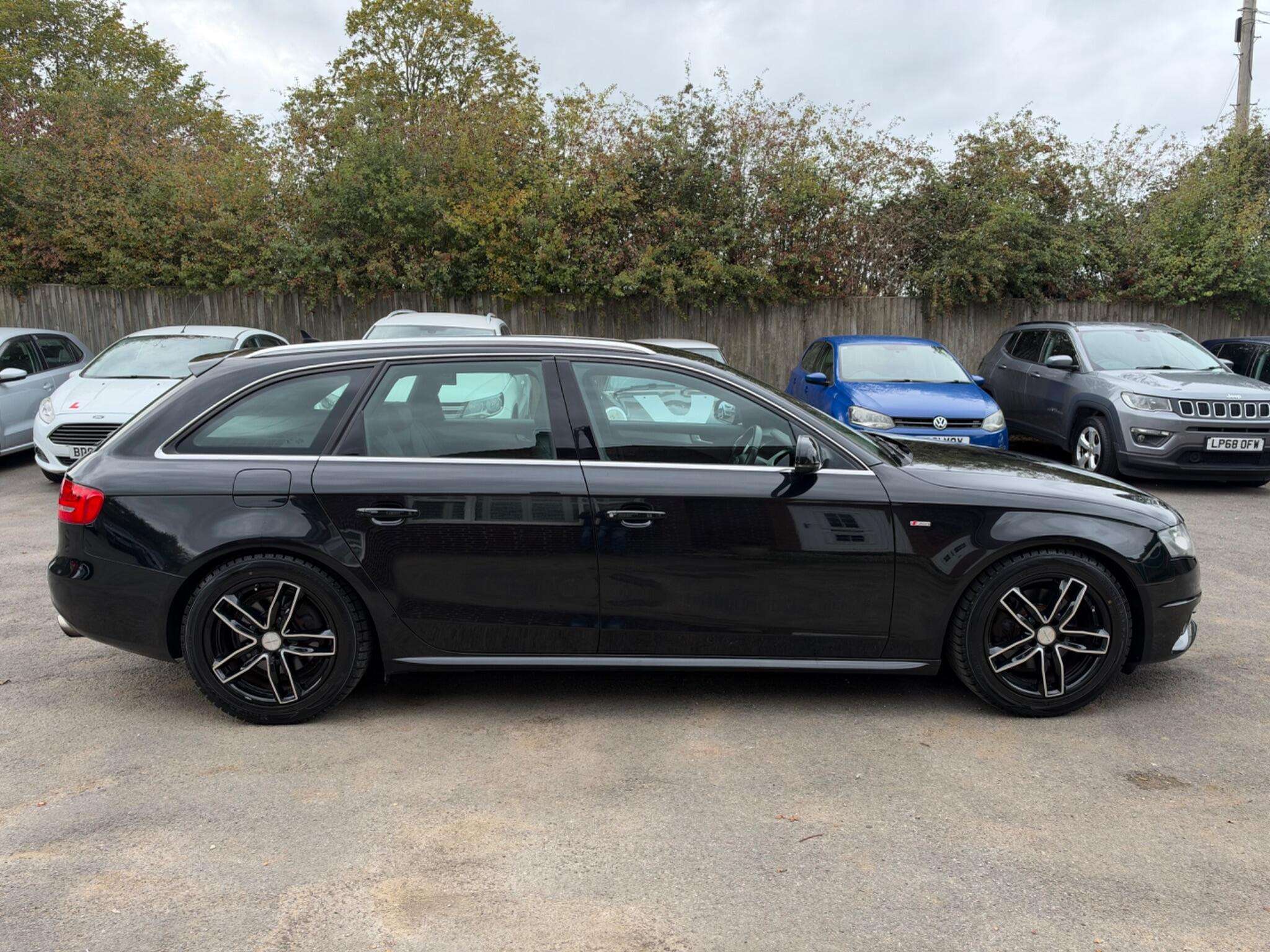 A 2012 AUDI A4 AVANT 2.0 TFSI S line Multitronic Euro 5 (s/s) 5dr A 2012 AUDI A4 AVANT 2.0 TFSI S line Multitronic Euro 5 (s/s) 5dr