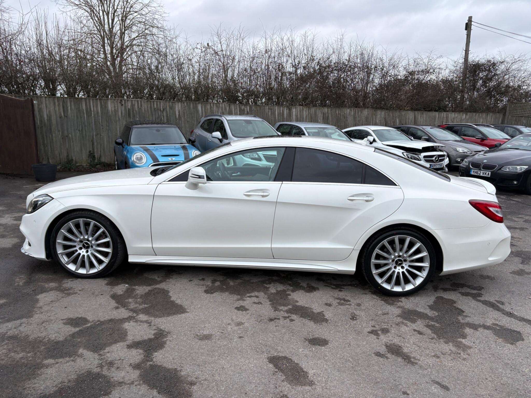 A 2014 MERCEDES-BENZ CLS 3.0 CLS350 V6 BlueTEC AMG Line Coupe G-Tronic+ Euro 6 (s/s) 4dr A 2014 MERCEDES-BENZ CLS 3.0 CLS350 V6 BlueTEC AMG Line Coupe G-Tronic+ Euro 6 (s/s) 4dr
