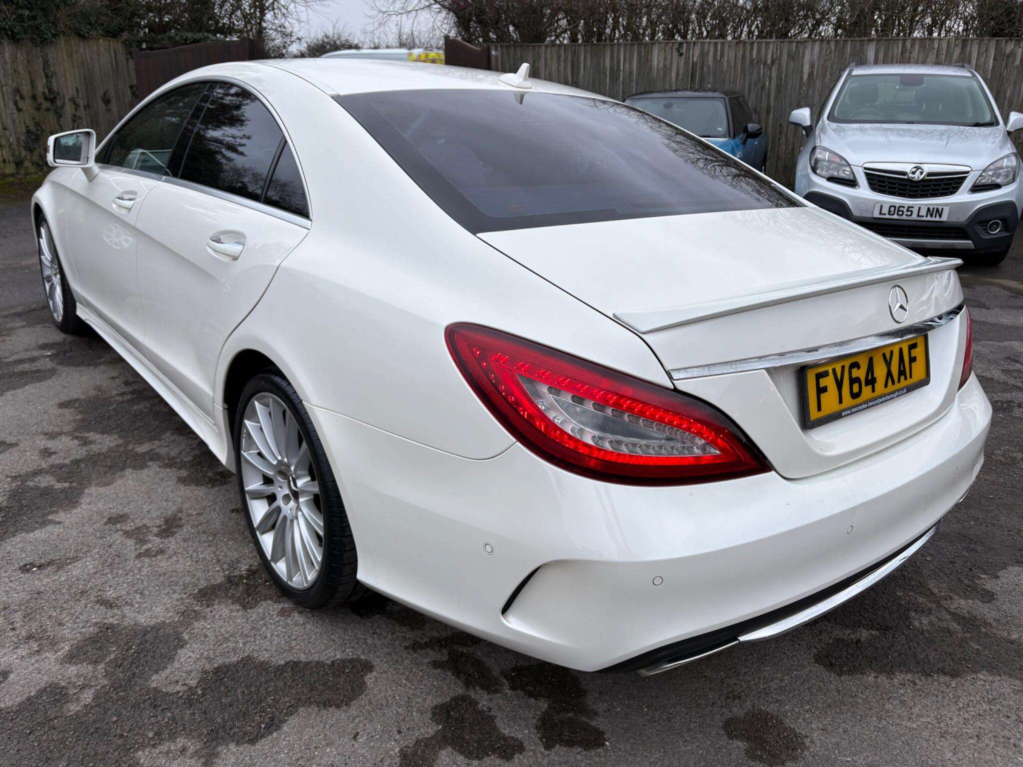 A 2014 MERCEDES-BENZ CLS 3.0 CLS350 V6 BlueTEC AMG Line Coupe G-Tronic+ Euro 6 (s/s) 4dr A 2014 MERCEDES-BENZ CLS 3.0 CLS350 V6 BlueTEC AMG Line Coupe G-Tronic+ Euro 6 (s/s) 4dr