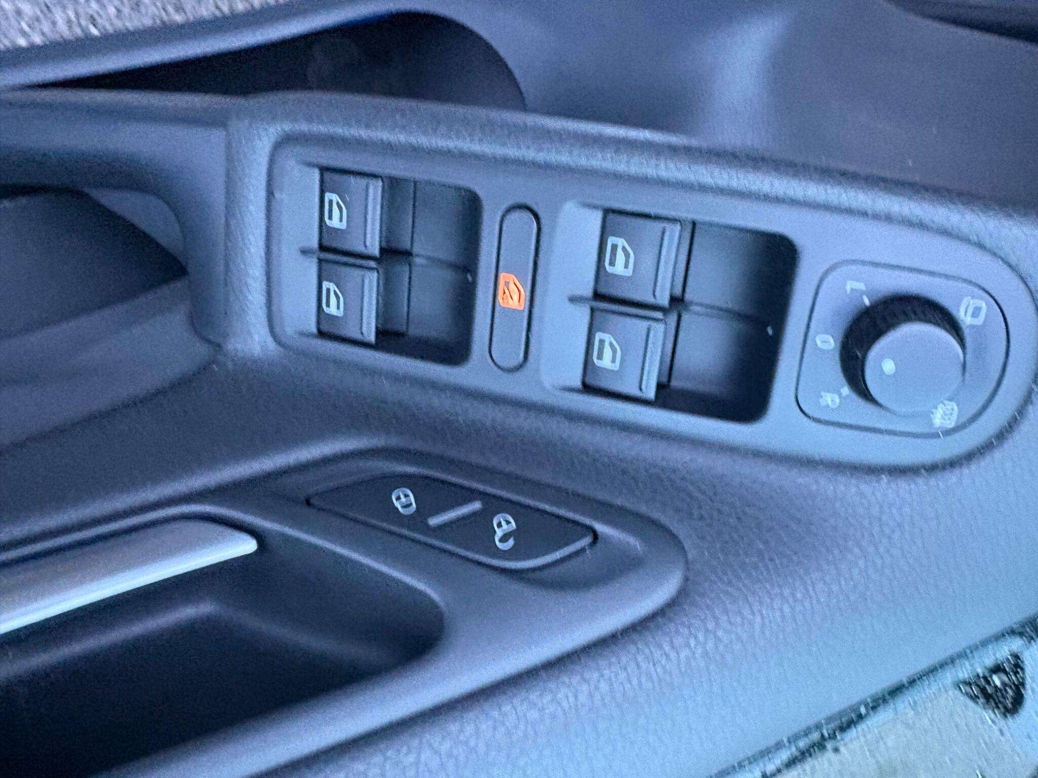 2011 VOLKSWAGEN GOLF 2011 VOLKSWAGEN GOLF