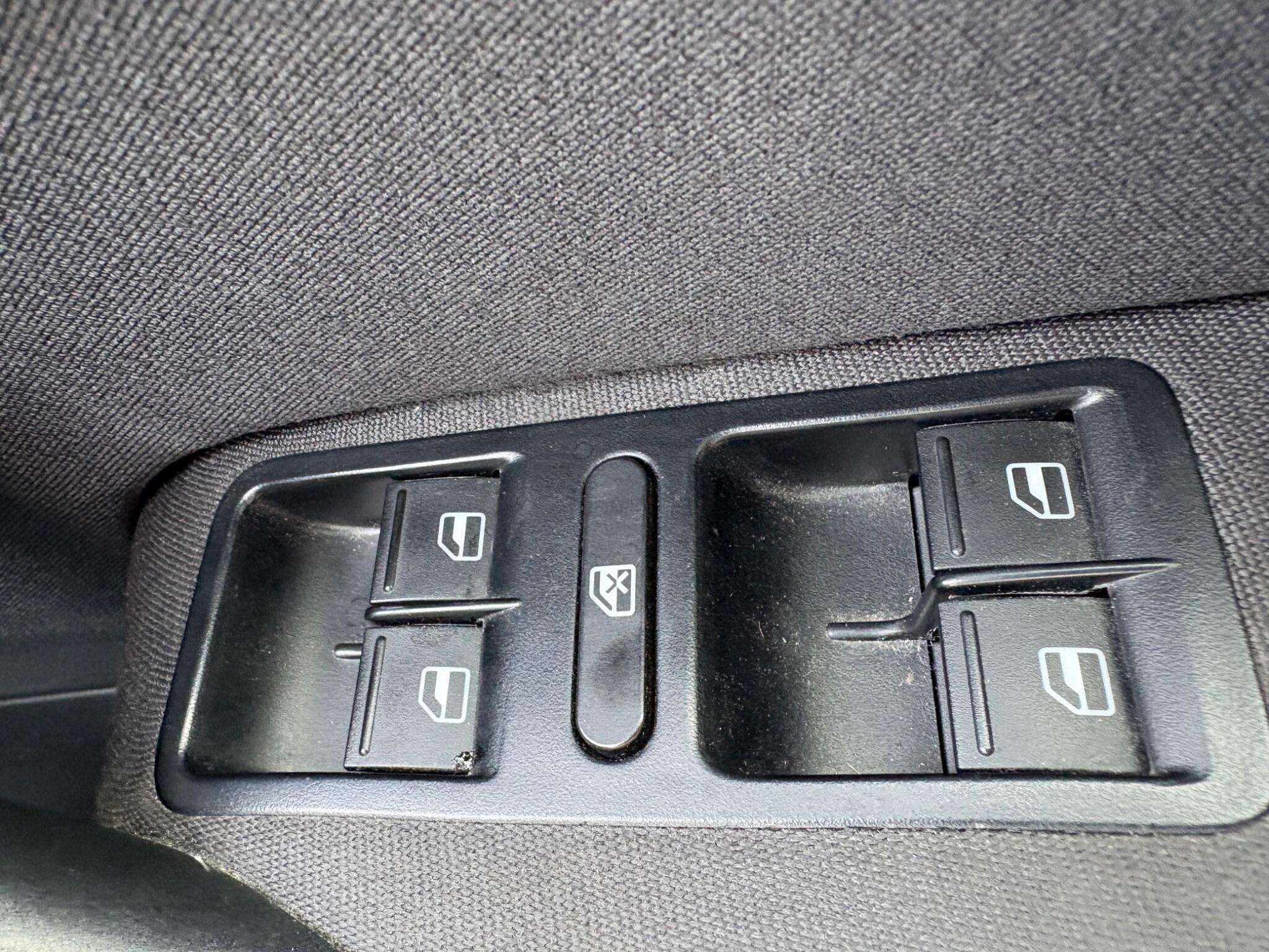 2011 VOLKSWAGEN POLO 2011 VOLKSWAGEN POLO