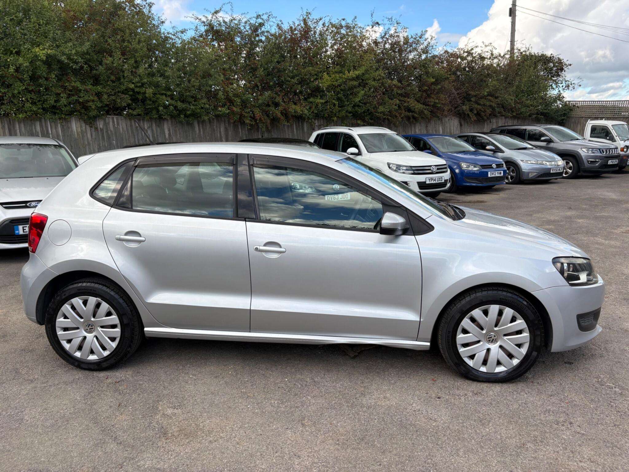 A 2010 VOLKSWAGEN POLO 1.2 Tsi comfort 5 door dsg automatic A 2010 VOLKSWAGEN POLO 1.2 Tsi comfort 5 door dsg automatic