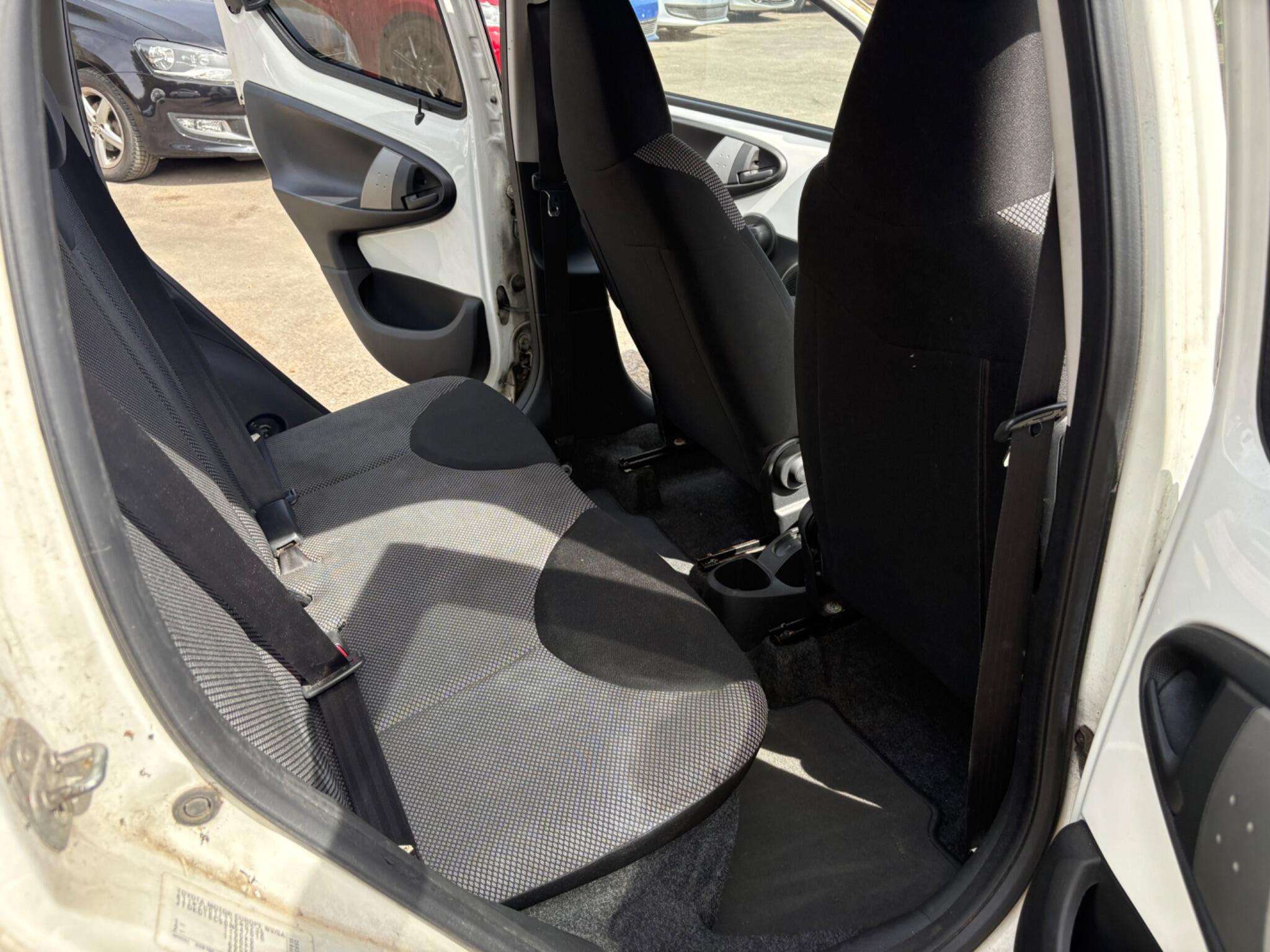 2012 TOYOTA AYGO 2012 TOYOTA AYGO