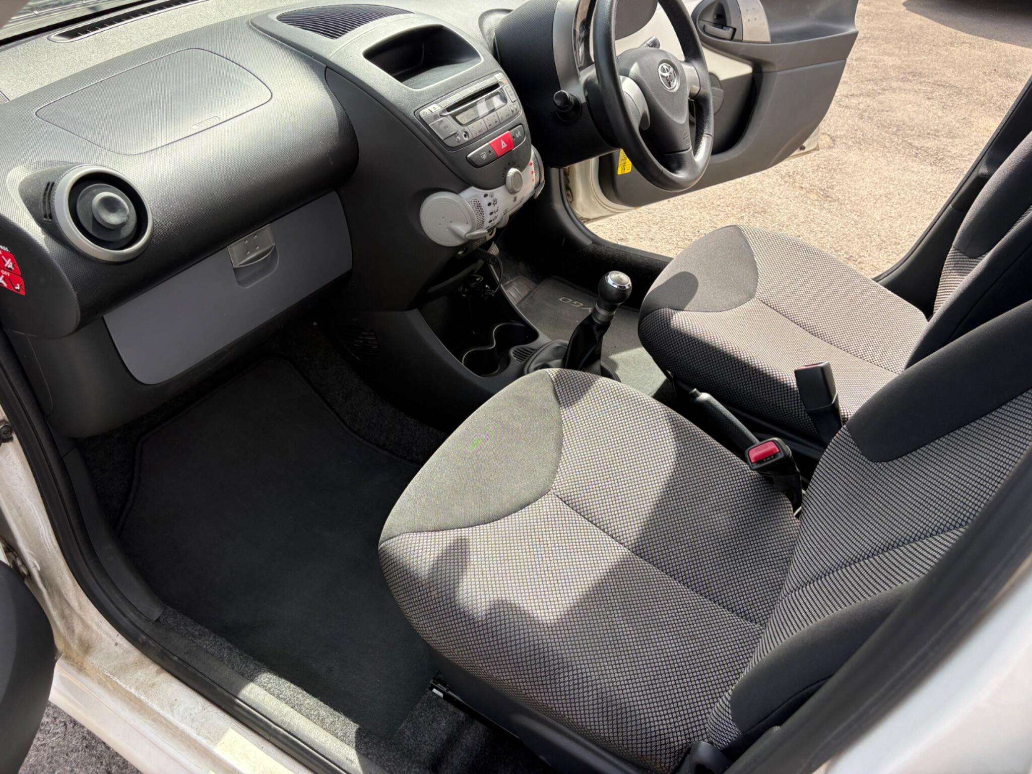 2012 TOYOTA AYGO 2012 TOYOTA AYGO