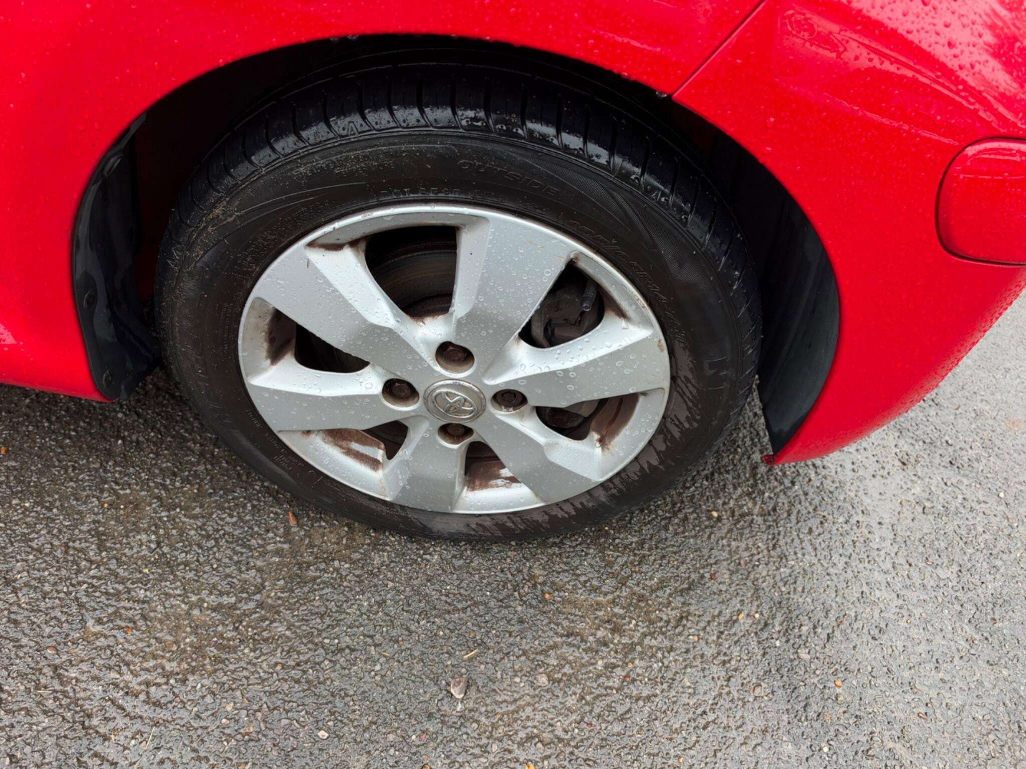 2011 TOYOTA AYGO 2011 TOYOTA AYGO