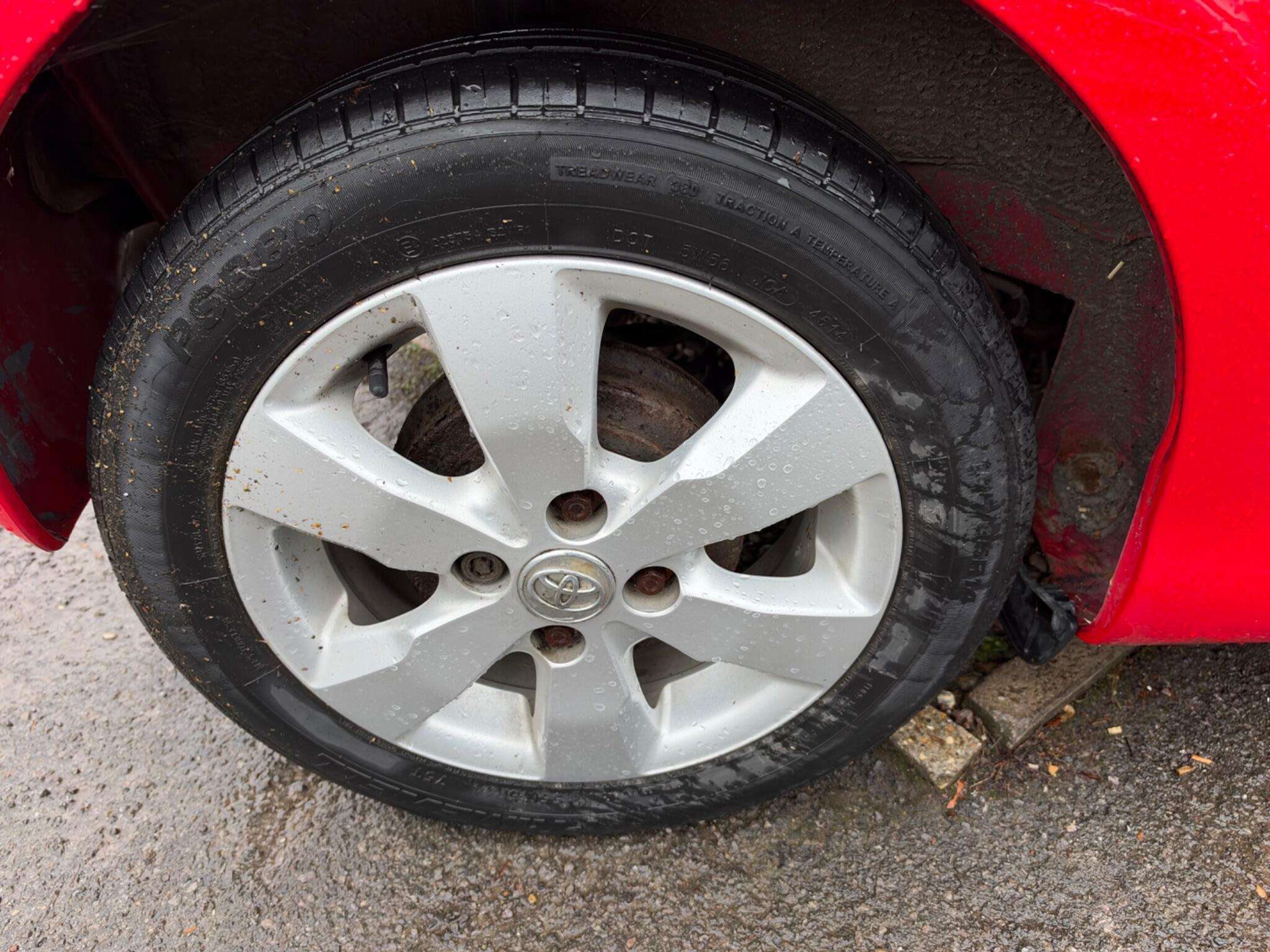 2011 TOYOTA AYGO 2011 TOYOTA AYGO
