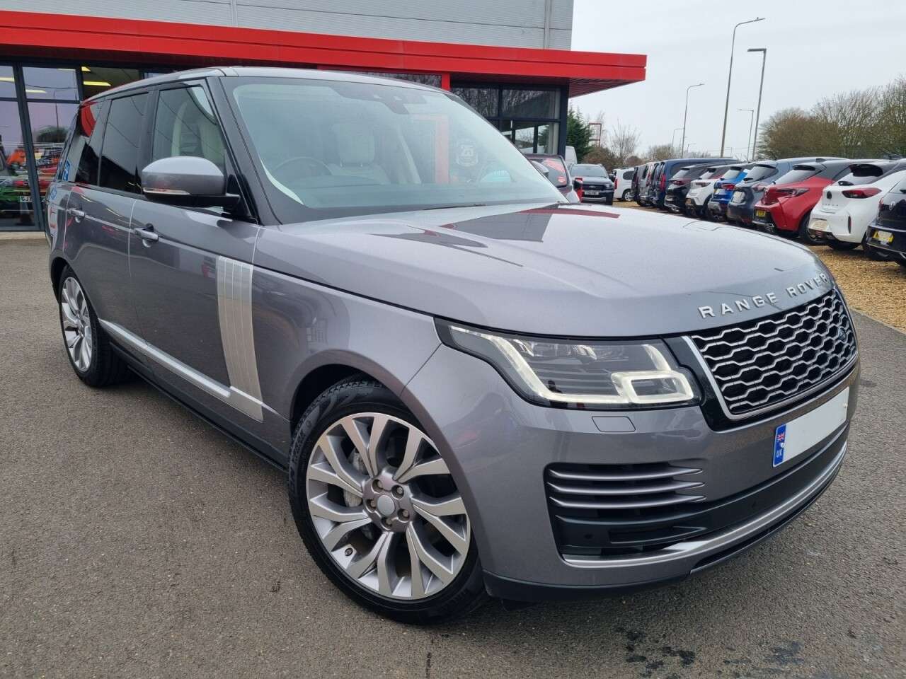 A 2021 LAND ROVER RANGE ROVER WESTMINSTER A 2021 LAND ROVER RANGE ROVER WESTMINSTER