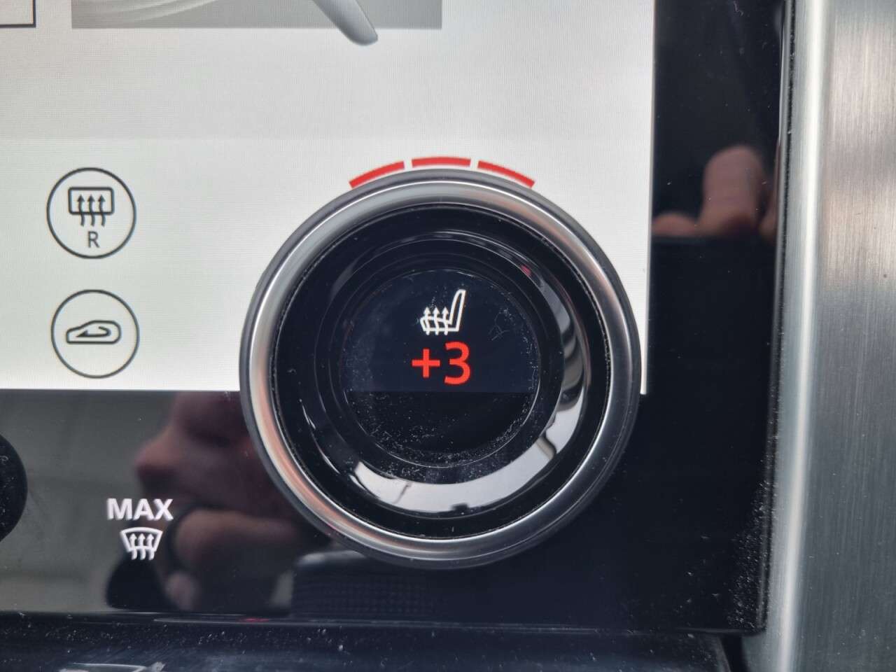 A 2021 LAND ROVER RANGE ROVER WESTMINSTER A 2021 LAND ROVER RANGE ROVER WESTMINSTER