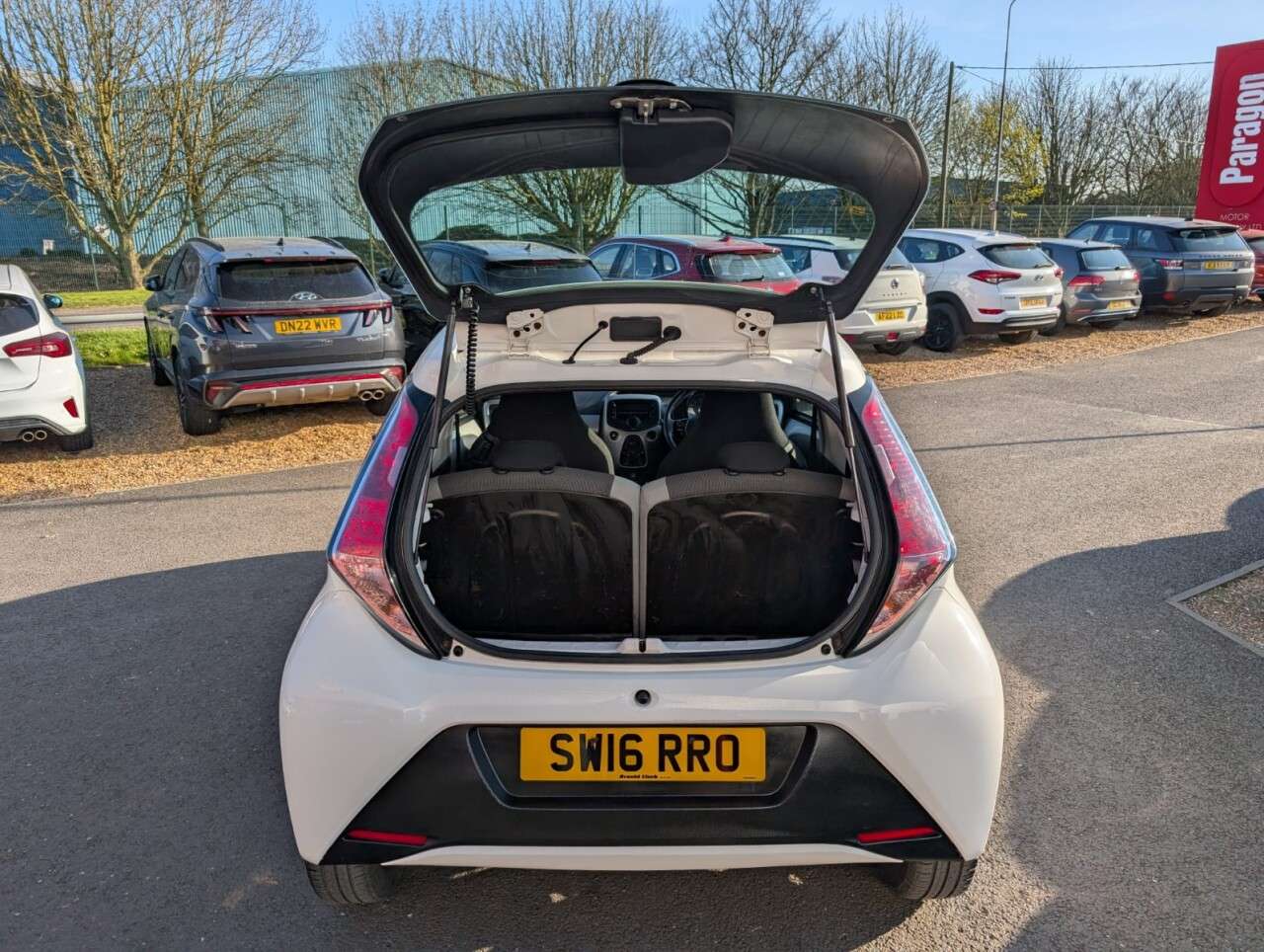 A 2016 TOYOTA AYGO 1.0 VVT-i x-play Hatchback 3dr Petrol Manual Euro 6 (68 ps) A 2016 TOYOTA AYGO 1.0 VVT-i x-play Hatchback 3dr Petrol Manual Euro 6 (68 ps)