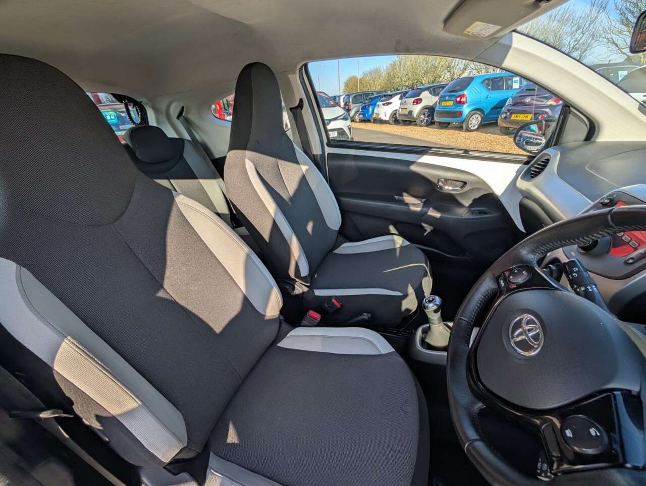 2016 TOYOTA AYGO 2016 TOYOTA AYGO