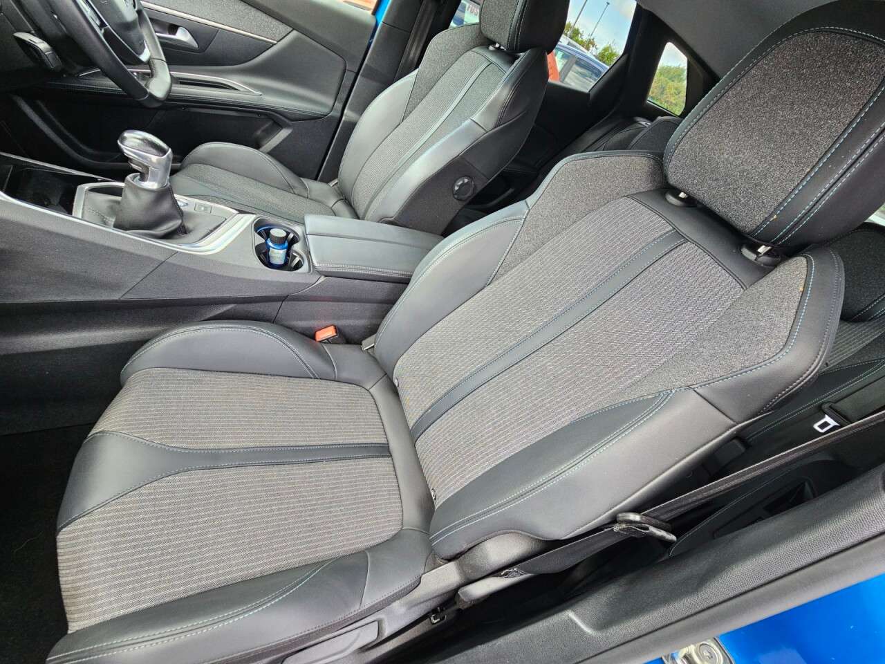 2021 PEUGEOT 3008 2021 PEUGEOT 3008