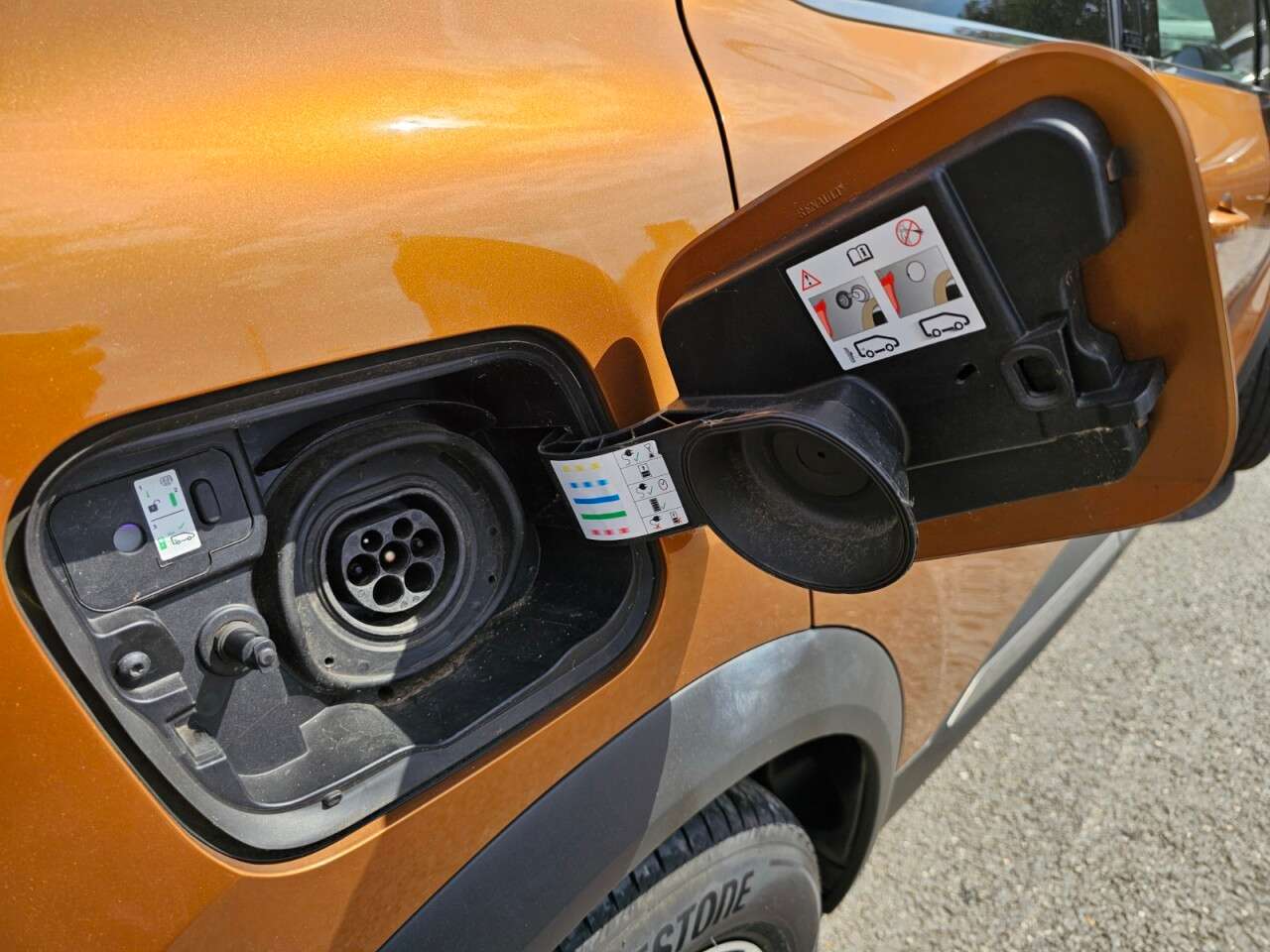 2021 RENAULT CAPTUR 2021 RENAULT CAPTUR